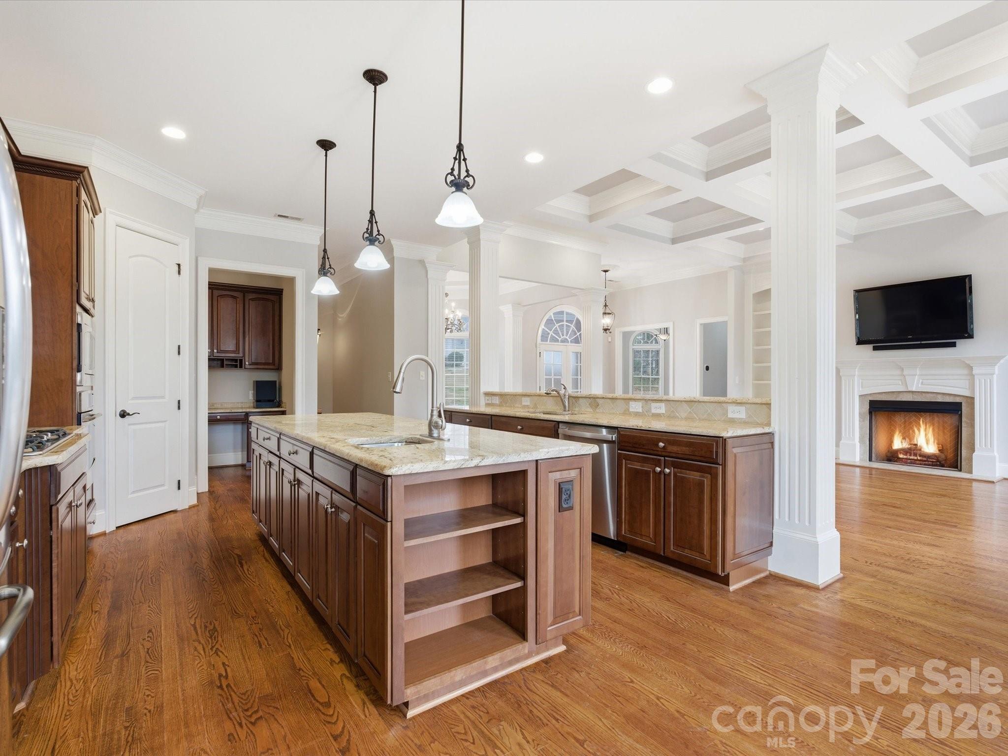 458 Inverness Place Property Photo 13