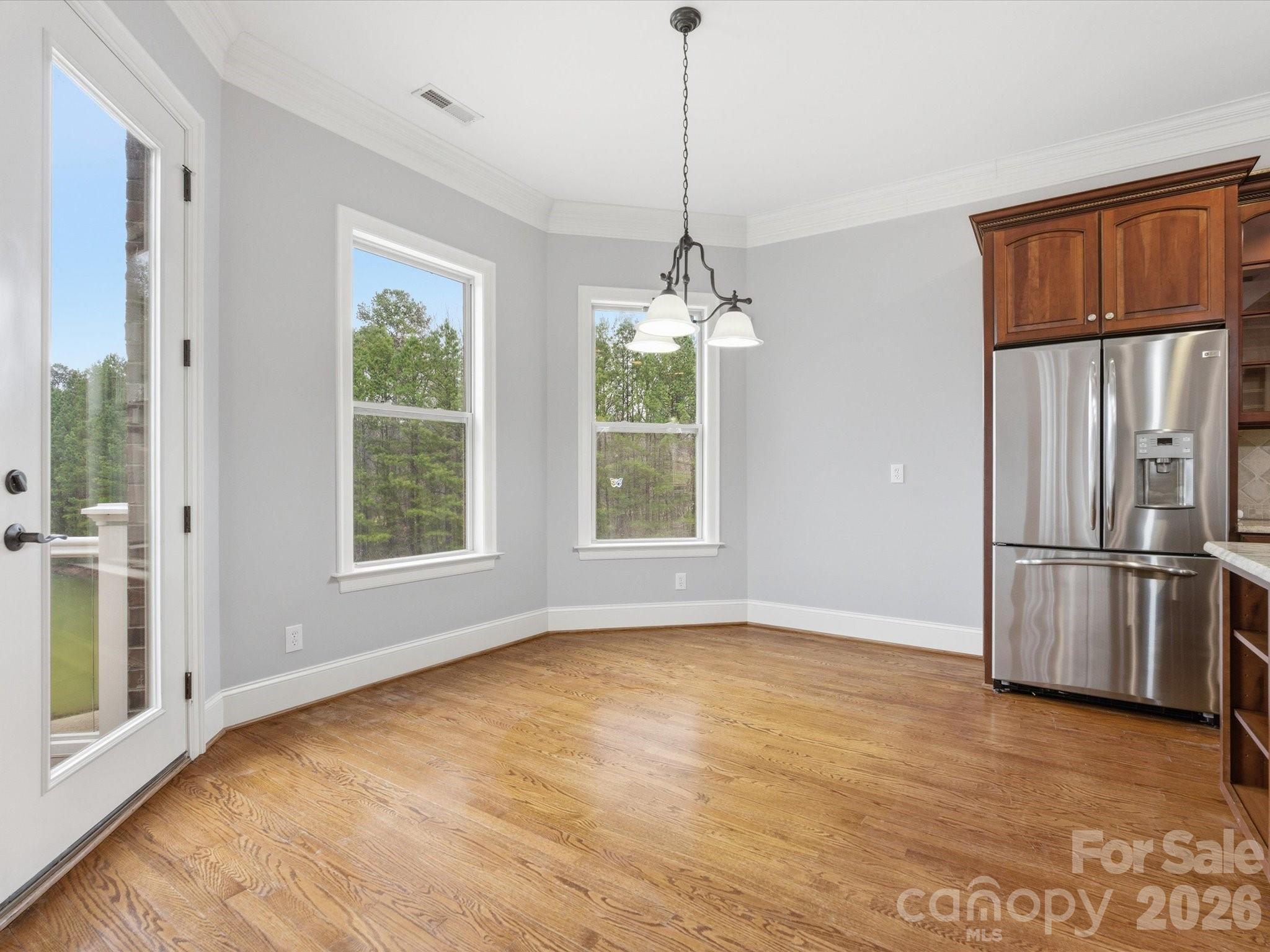 458 Inverness Place Property Photo 15