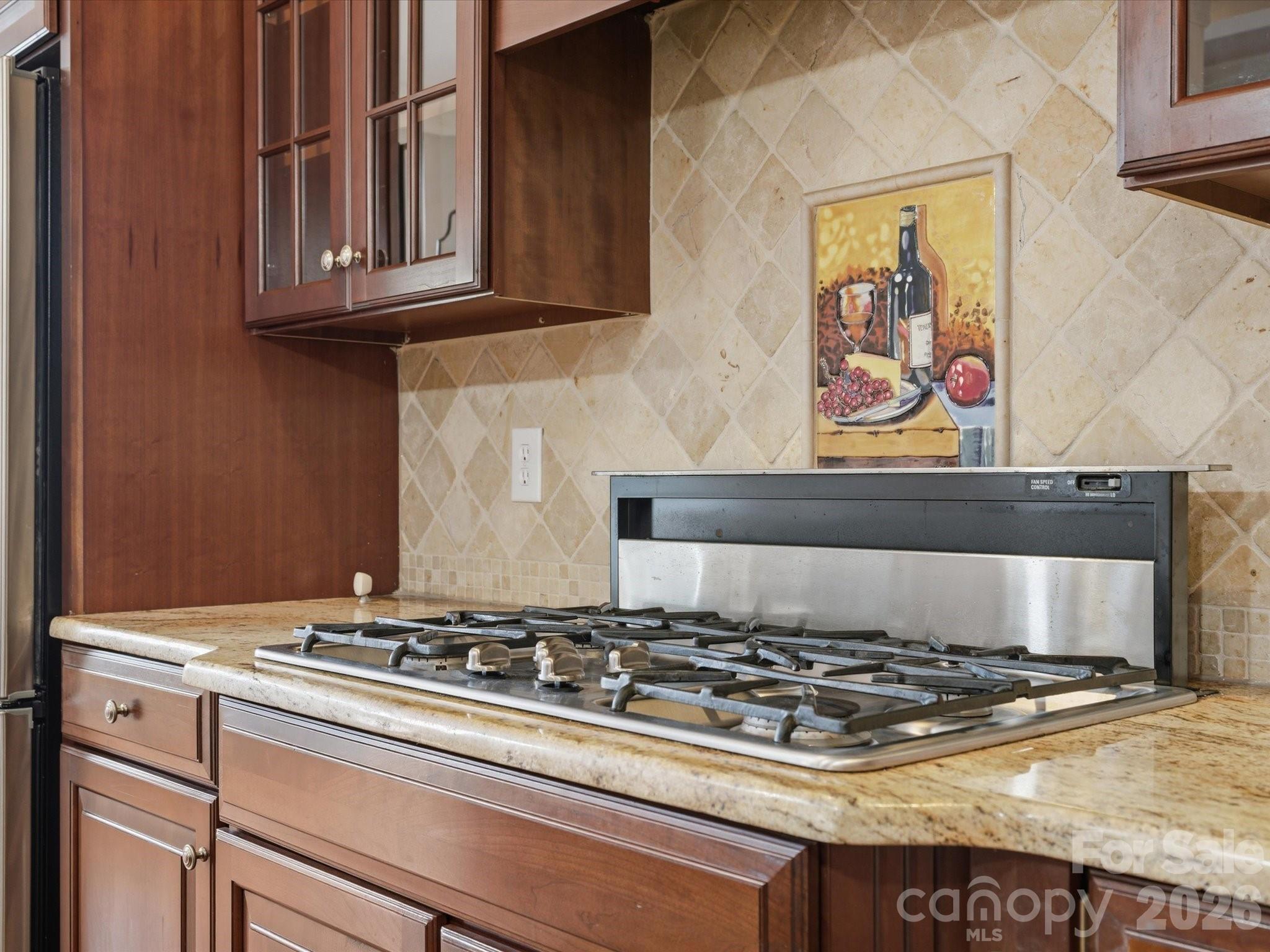 458 Inverness Place Property Photo 16