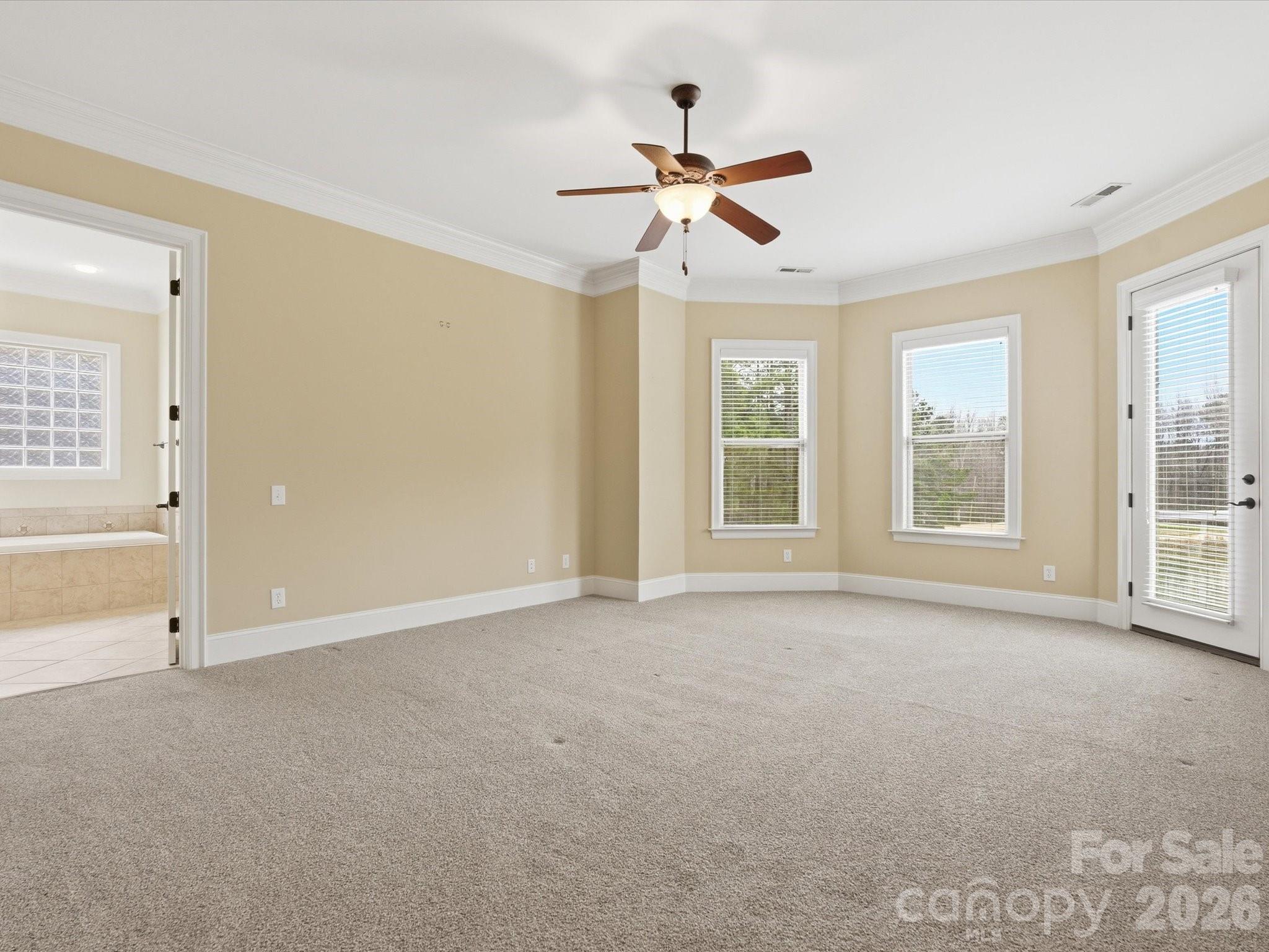 458 Inverness Place Property Photo 18