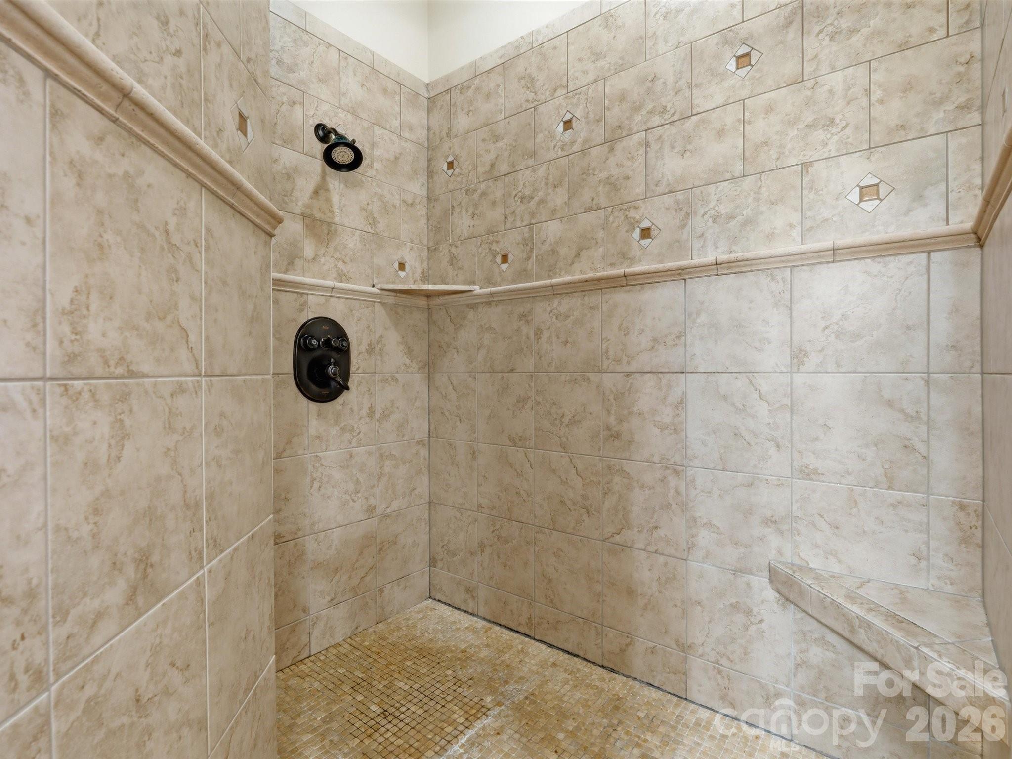 458 Inverness Place Property Photo 20
