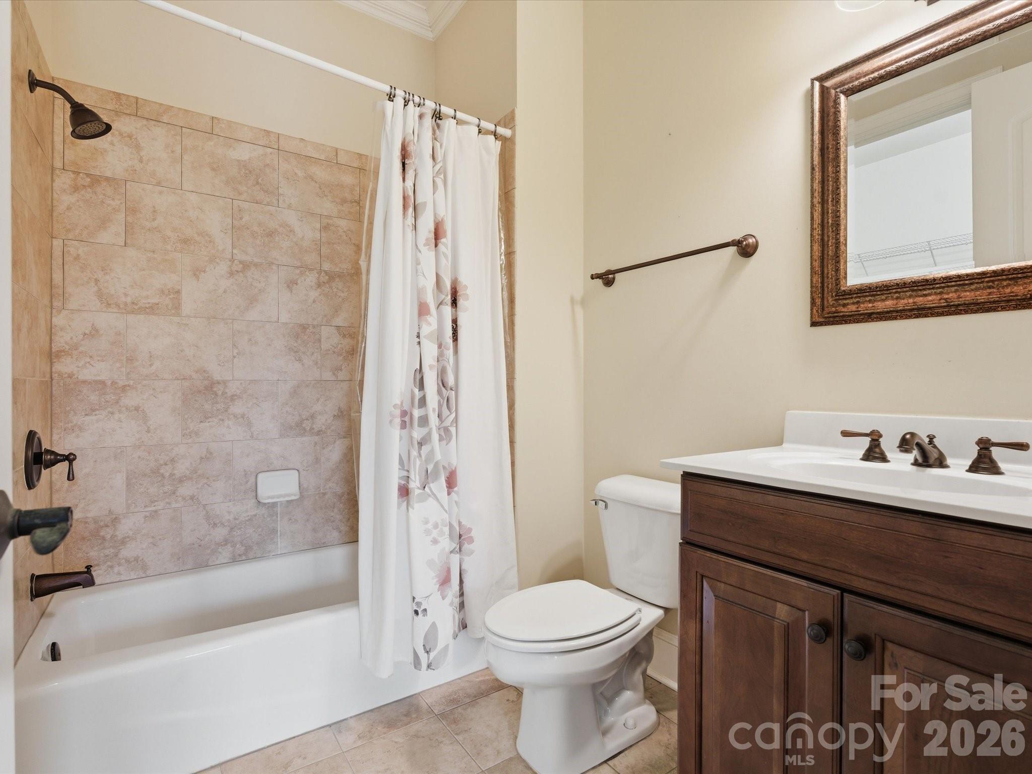 458 Inverness Place Property Photo 25