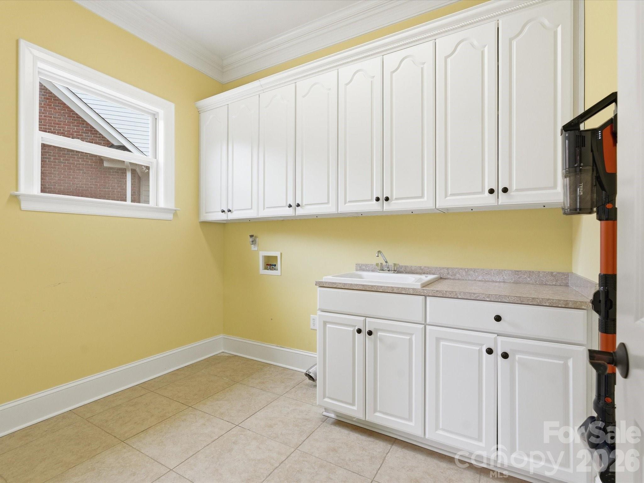 458 Inverness Place Property Photo 28