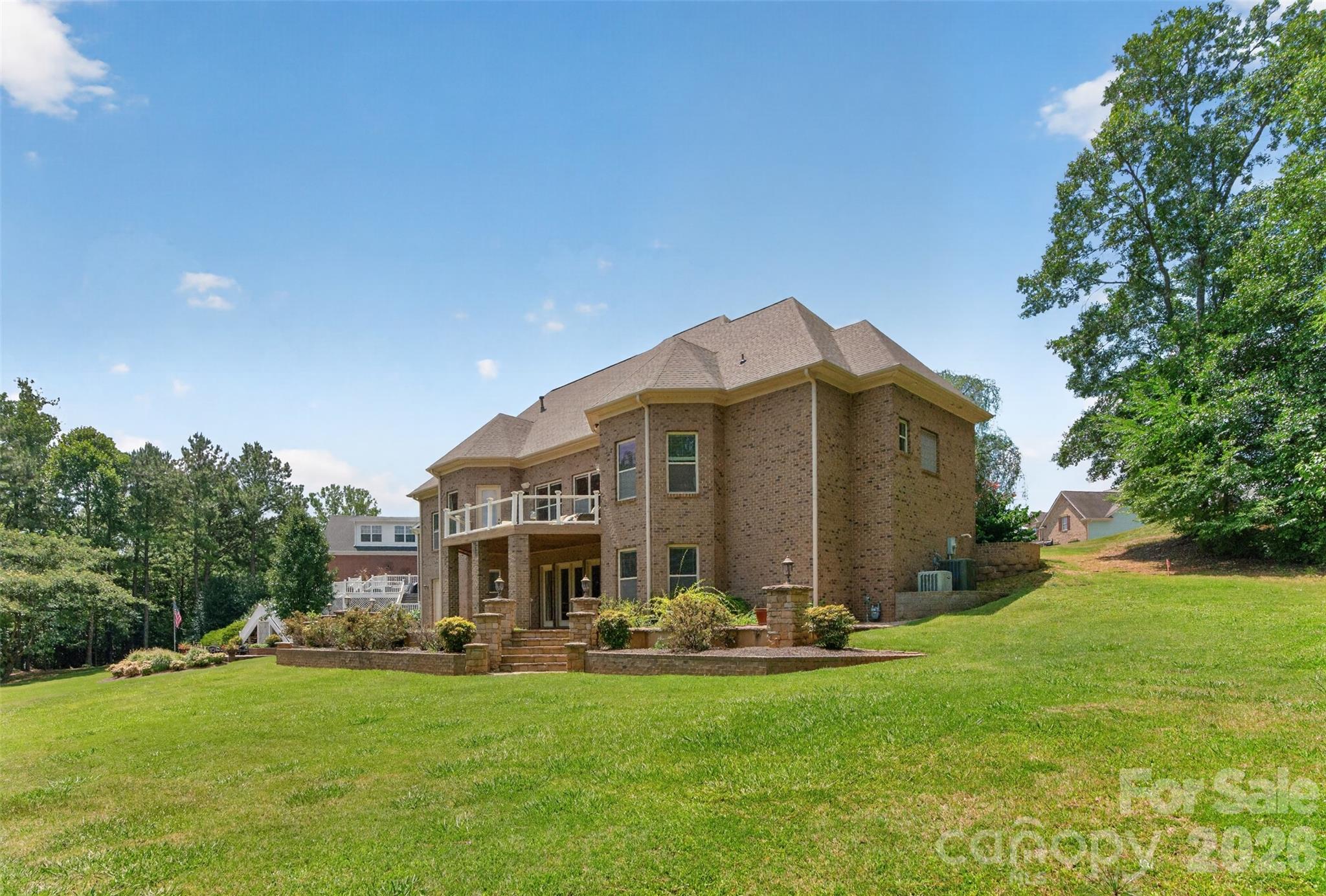 458 Inverness Place Property Photo 34