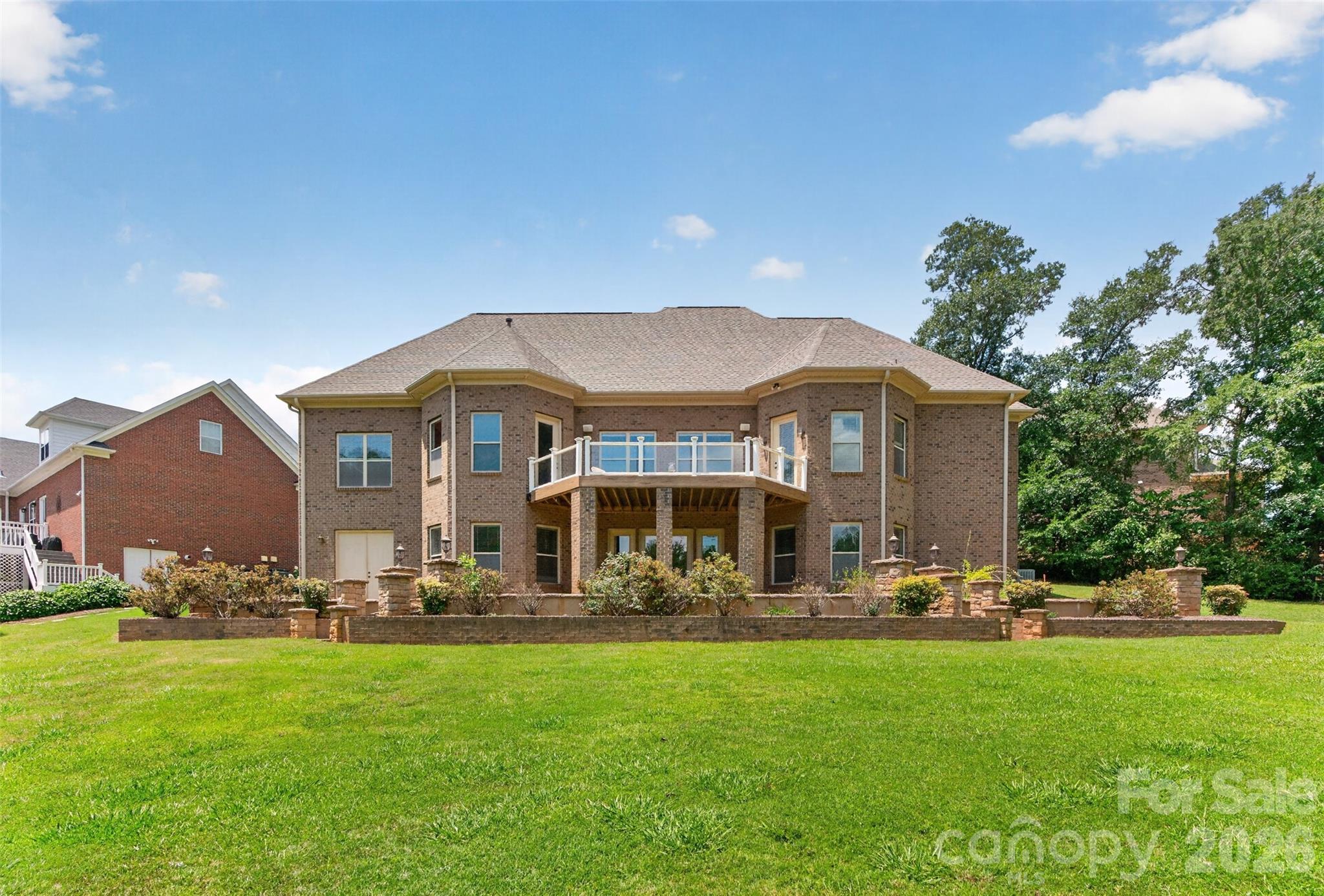 458 Inverness Place Property Photo 35