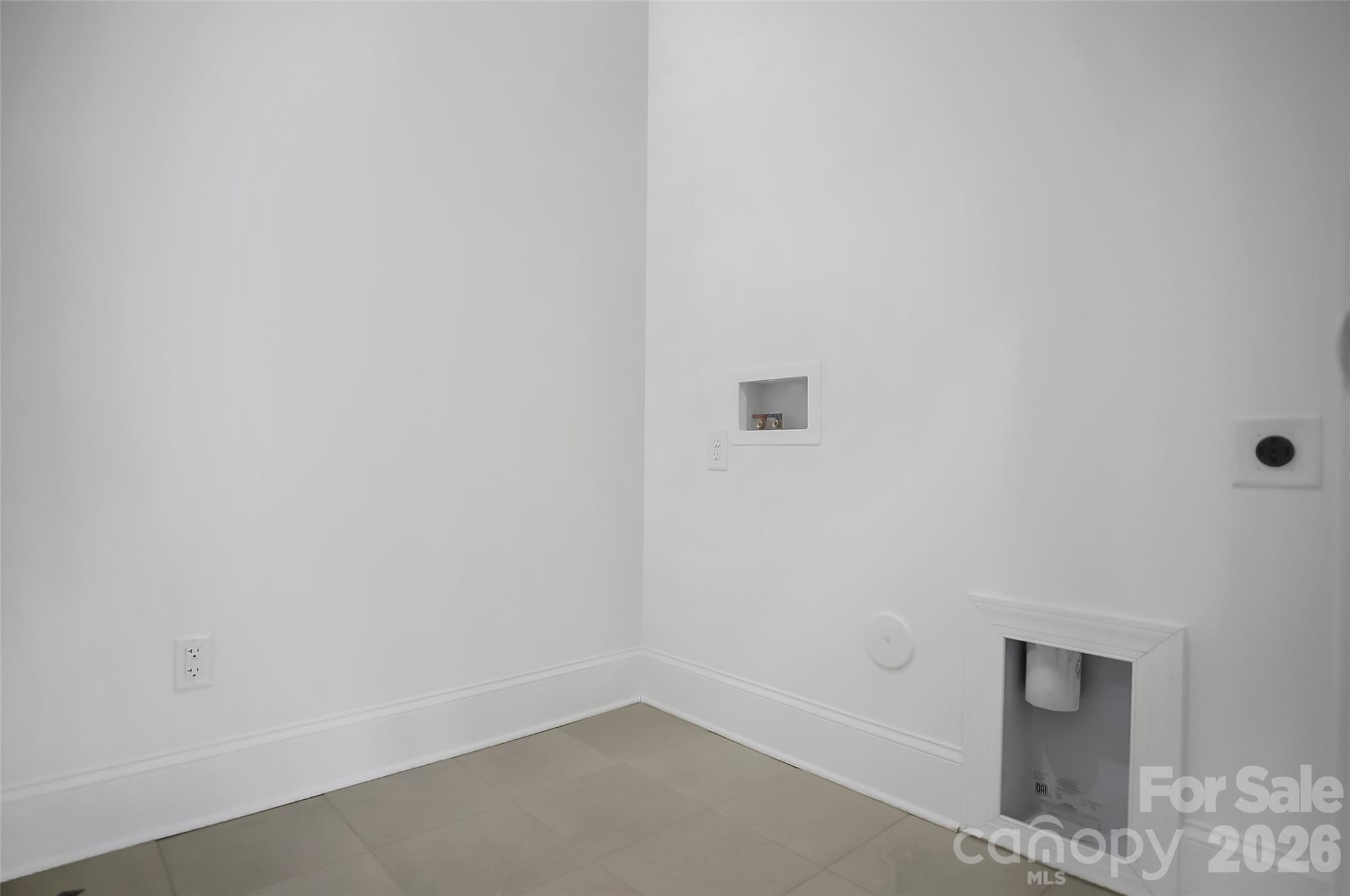 3054 Constitution Lane Property Photo 31