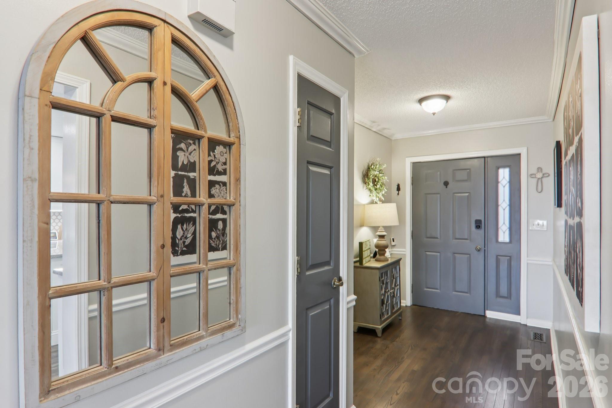 1601 Fleetwood Plaza Property Photo 2