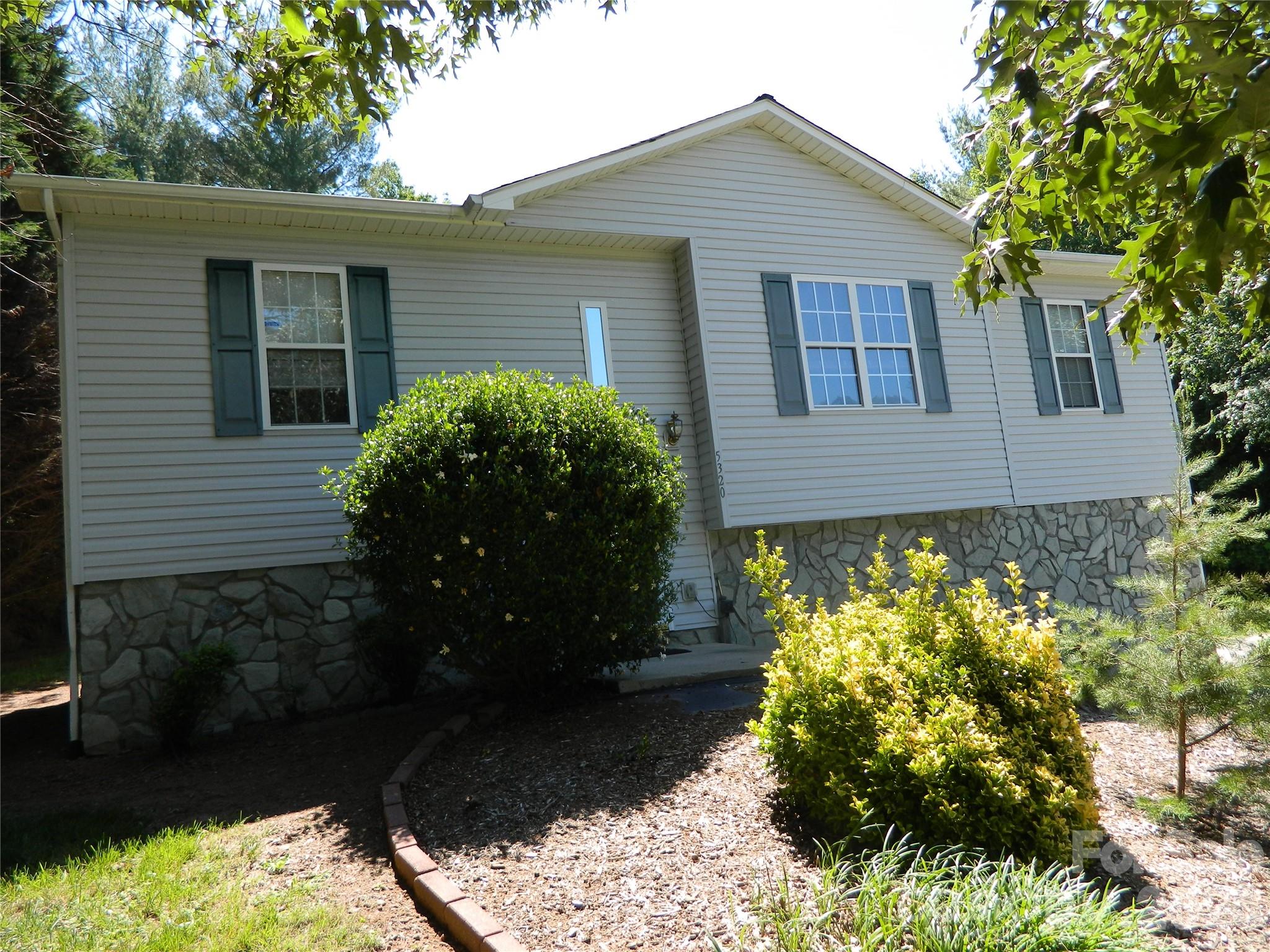 5320 Eider Lane Property Photo 2