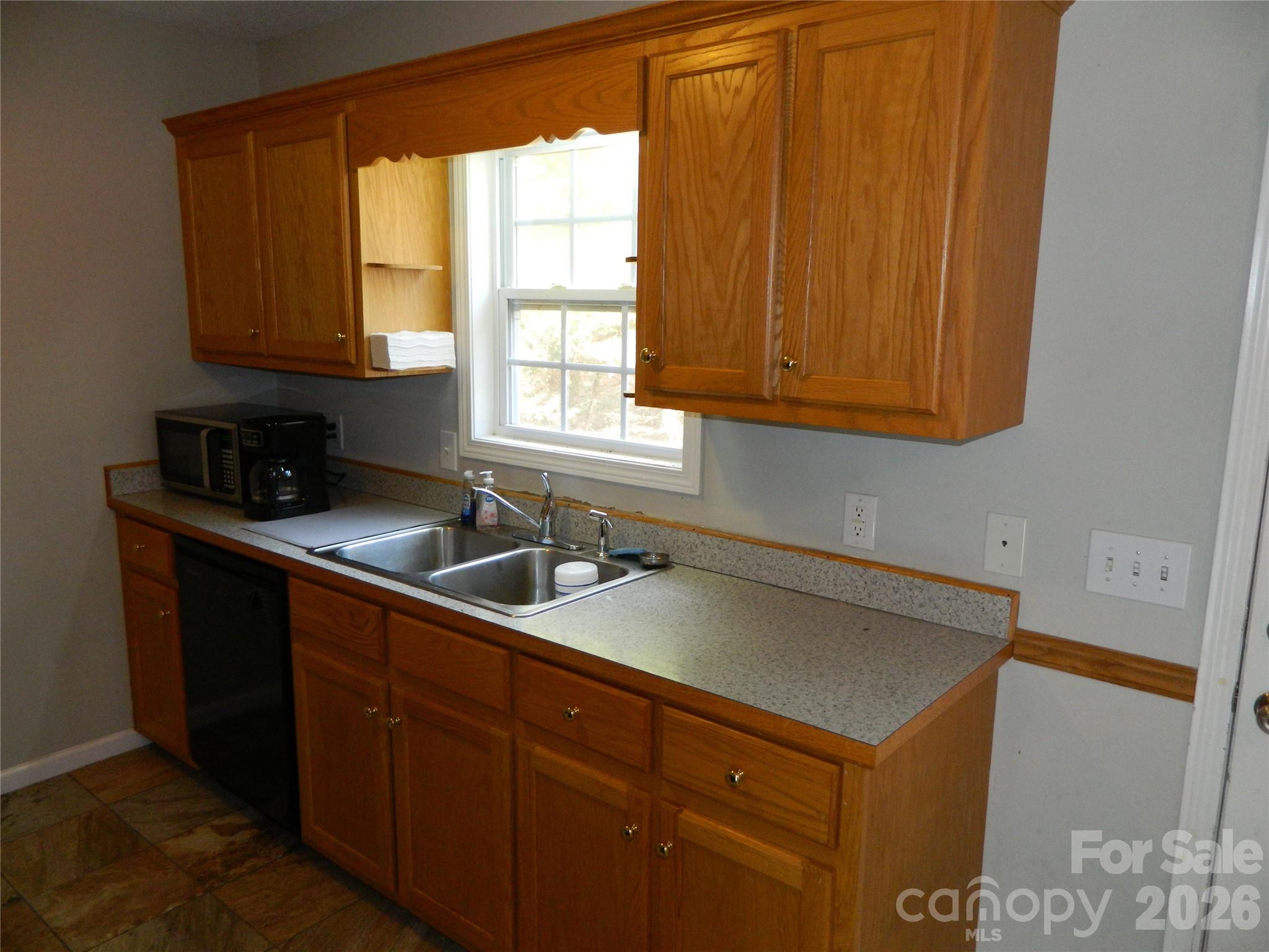 5320 Eider Lane Property Photo 8