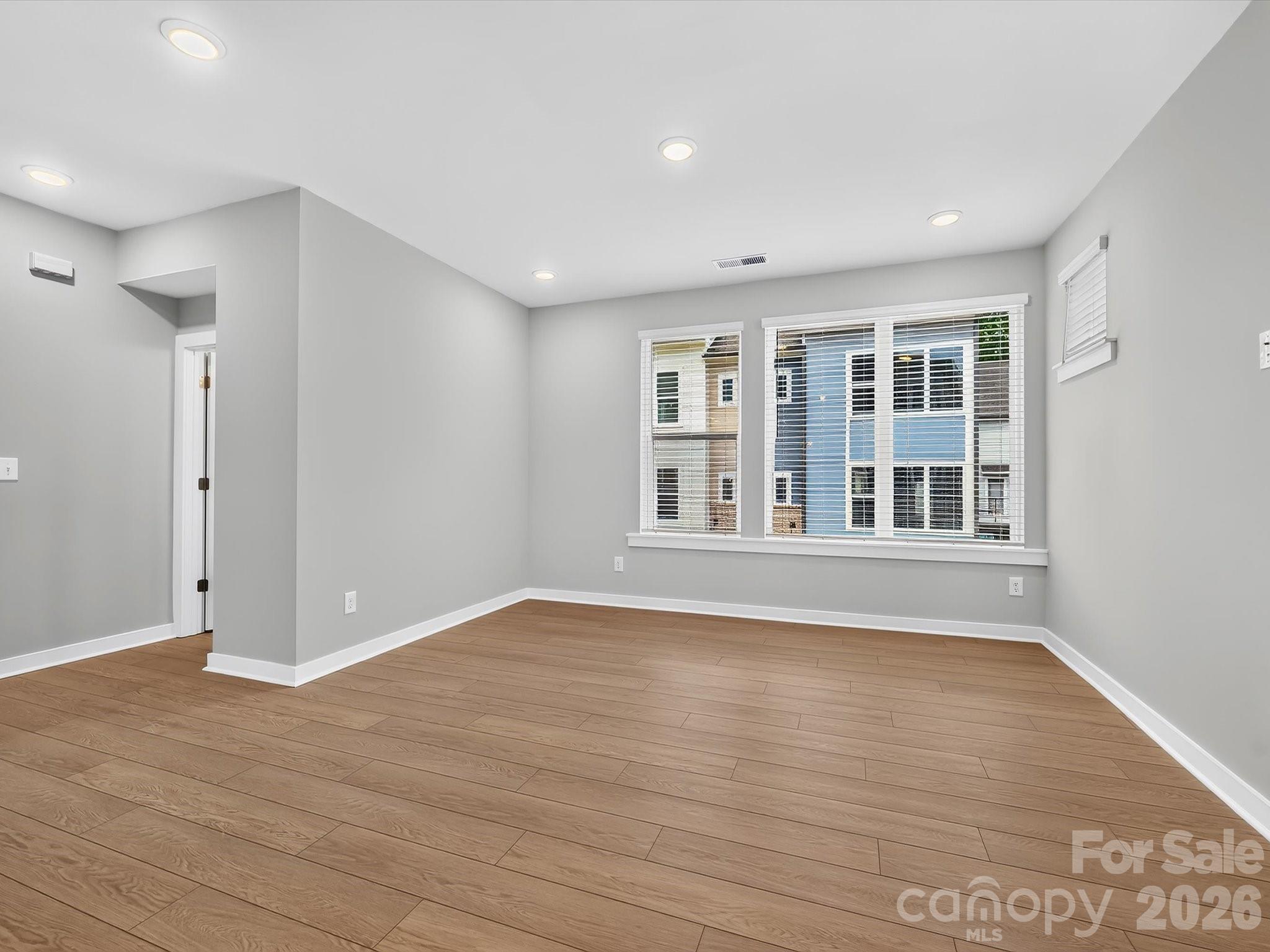 1128 Bismuth Lane Property Photo 14