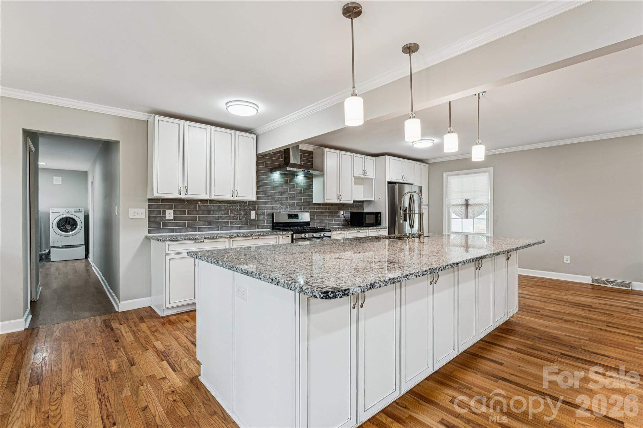 604 Sunnybrook Drive Property Photo 4