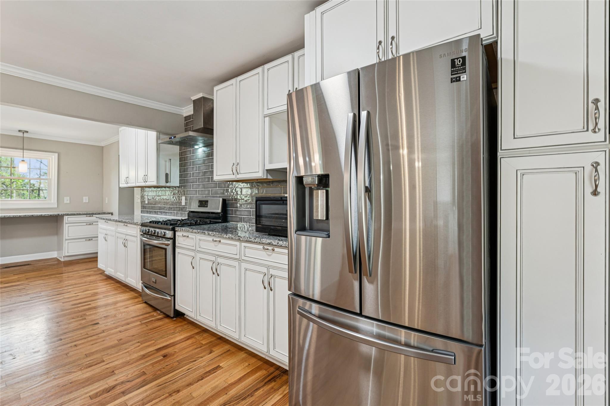 604 Sunnybrook Drive Property Photo 5