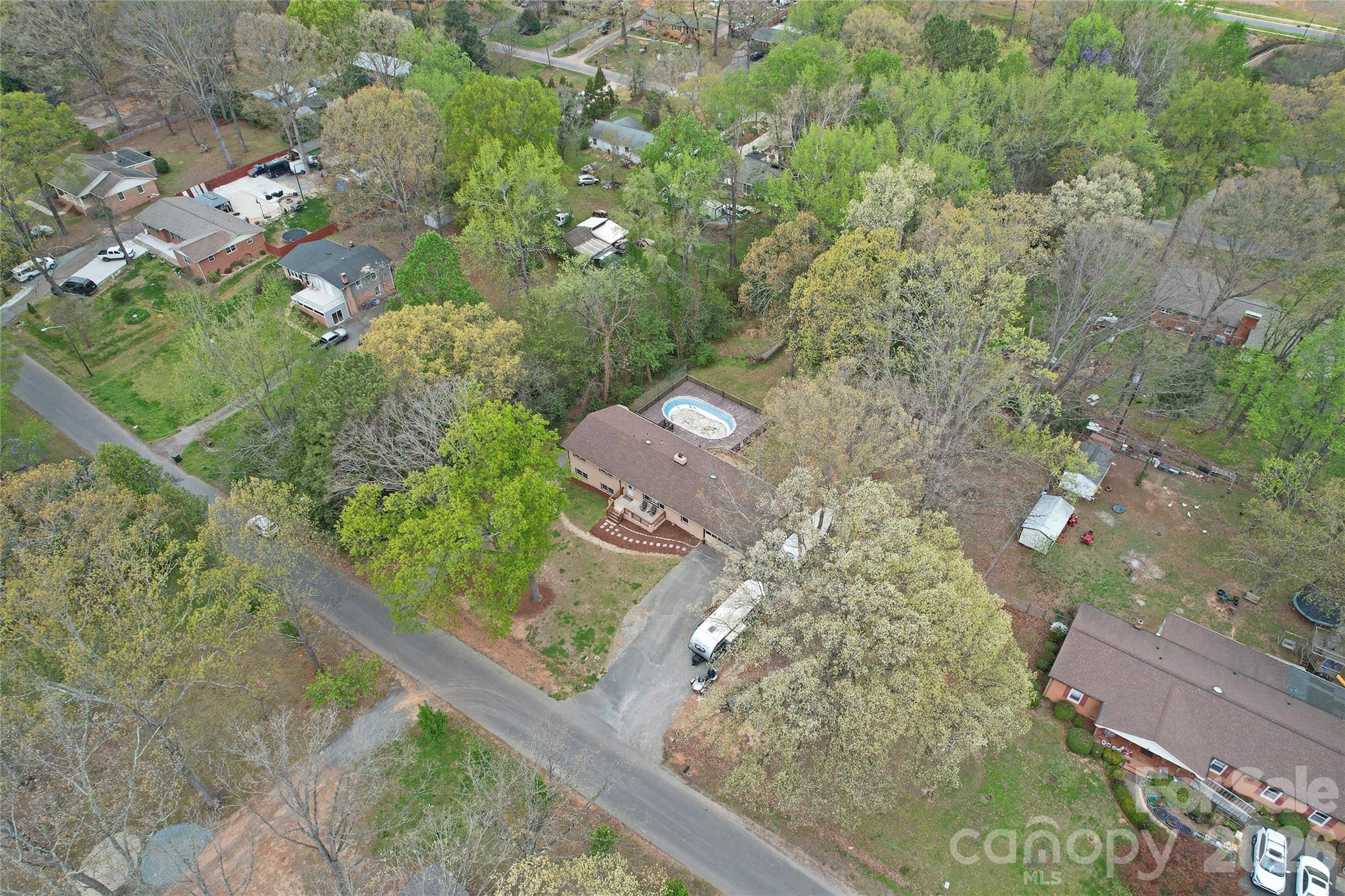 604 Sunnybrook Drive Property Photo 40