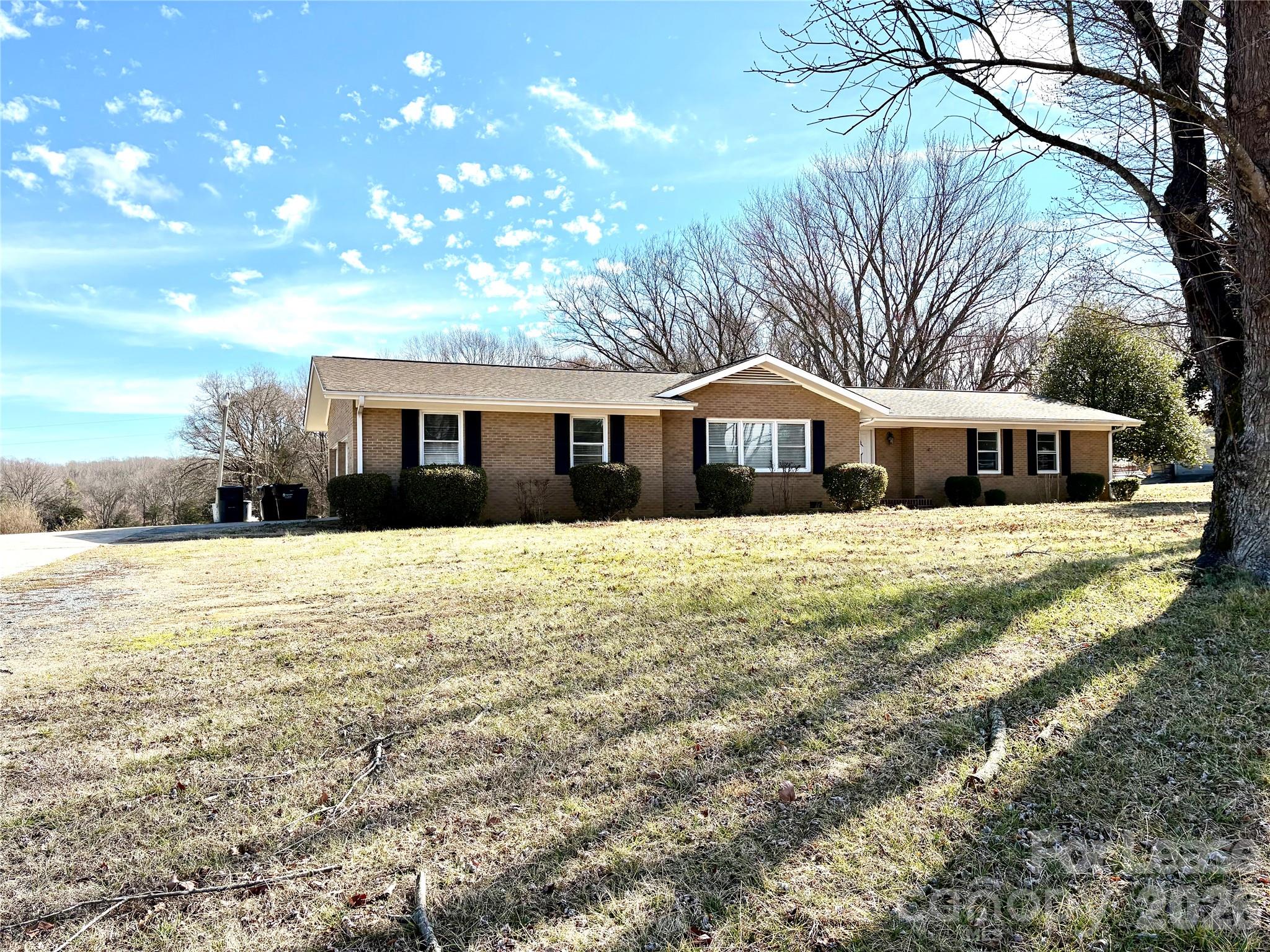 2801 Potter Road Property Photo 1