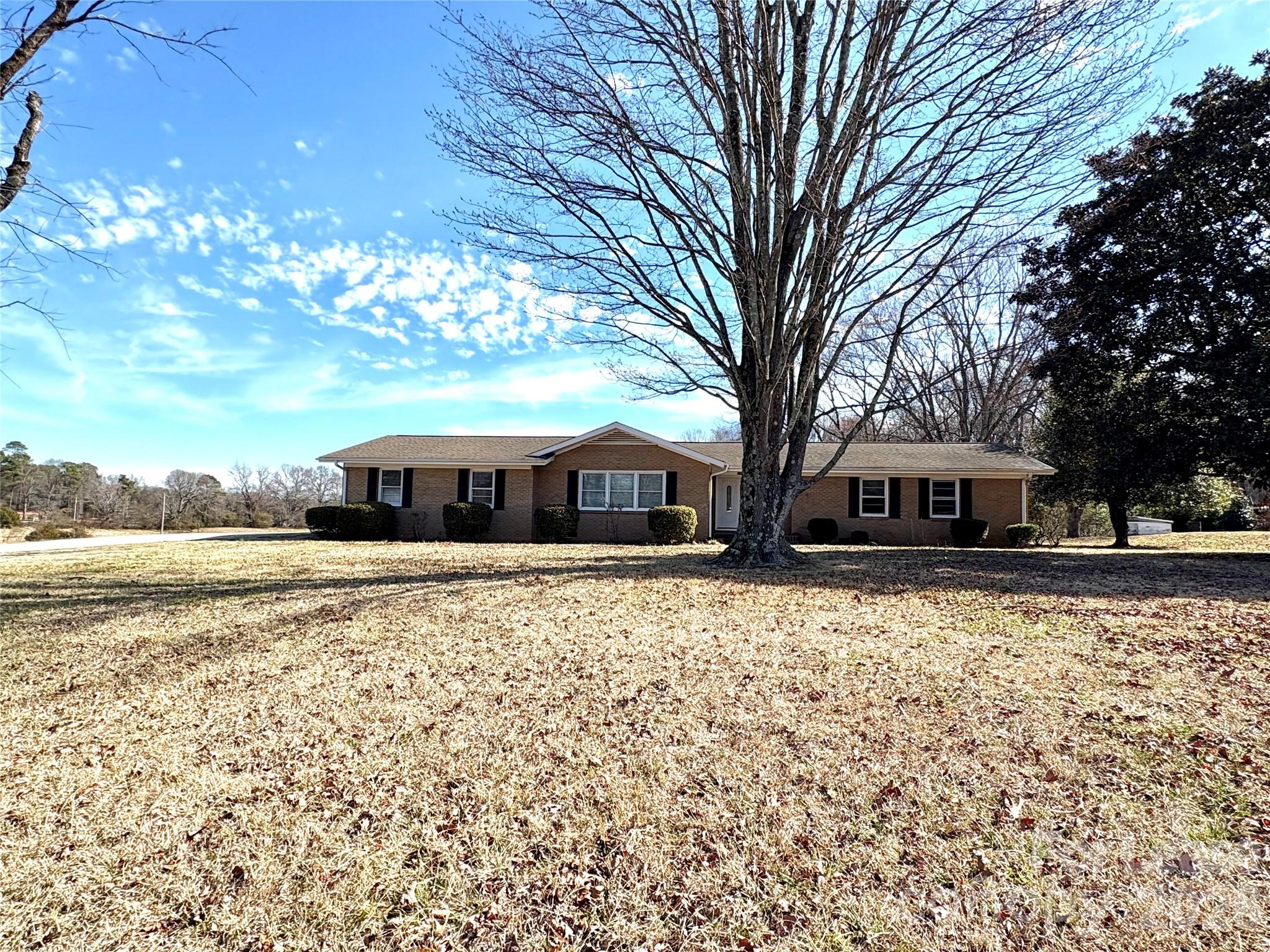 2801 Potter Road Property Photo 2