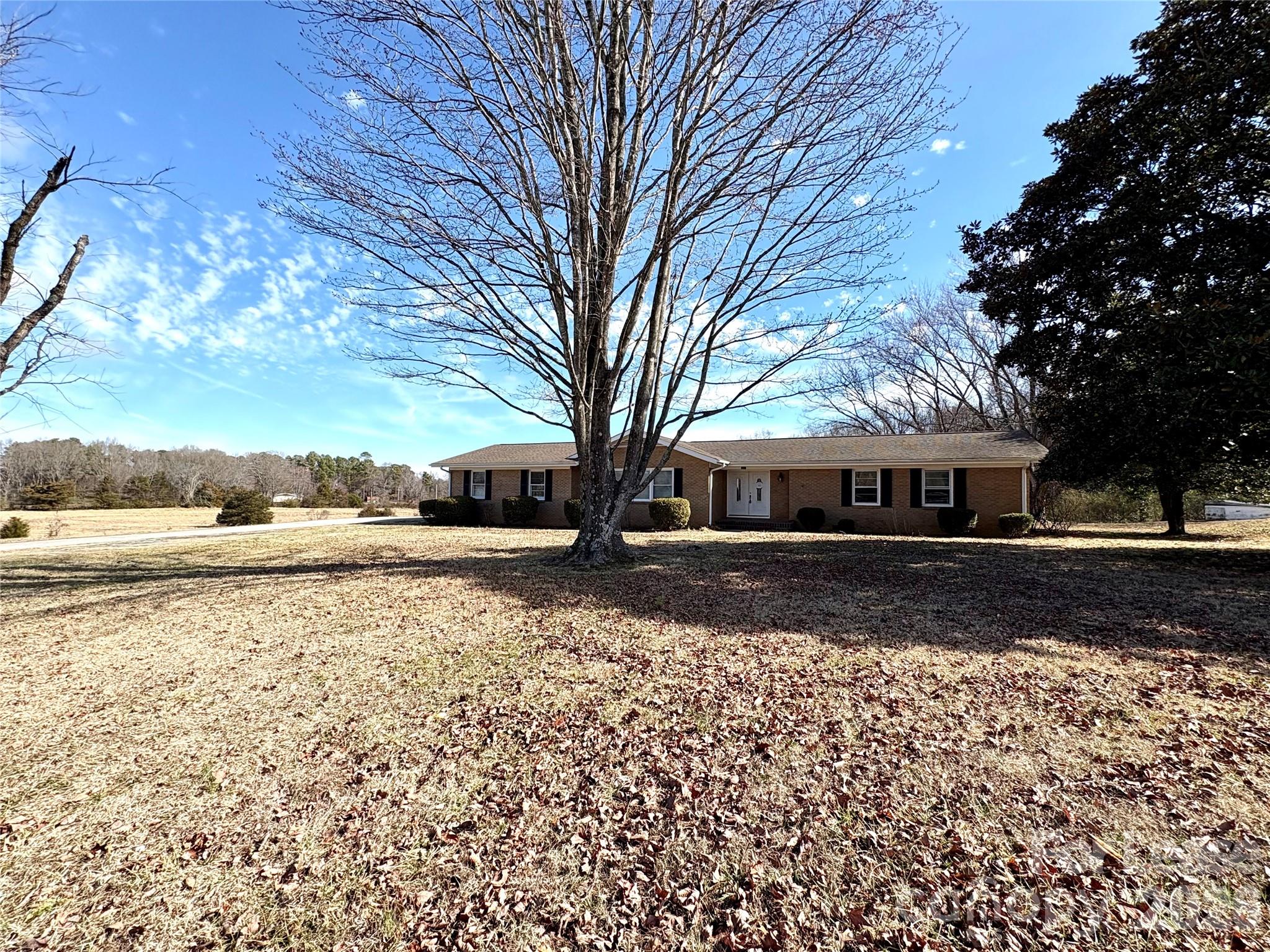 2801 Potter Road Property Photo 3