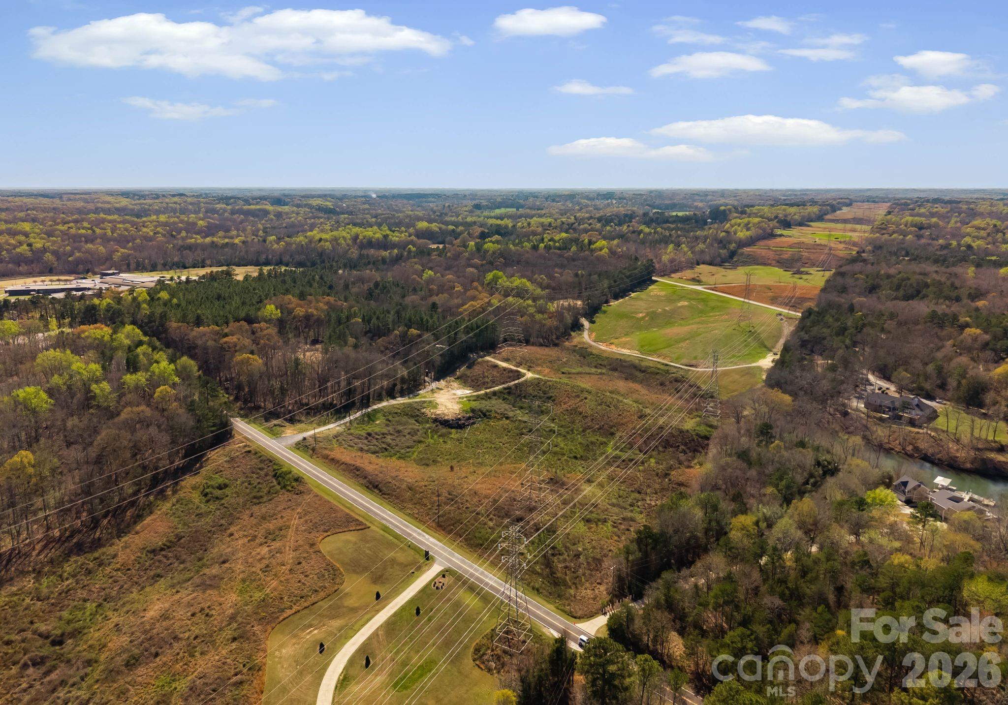 1348 Foxridge Road Property Photo 1
