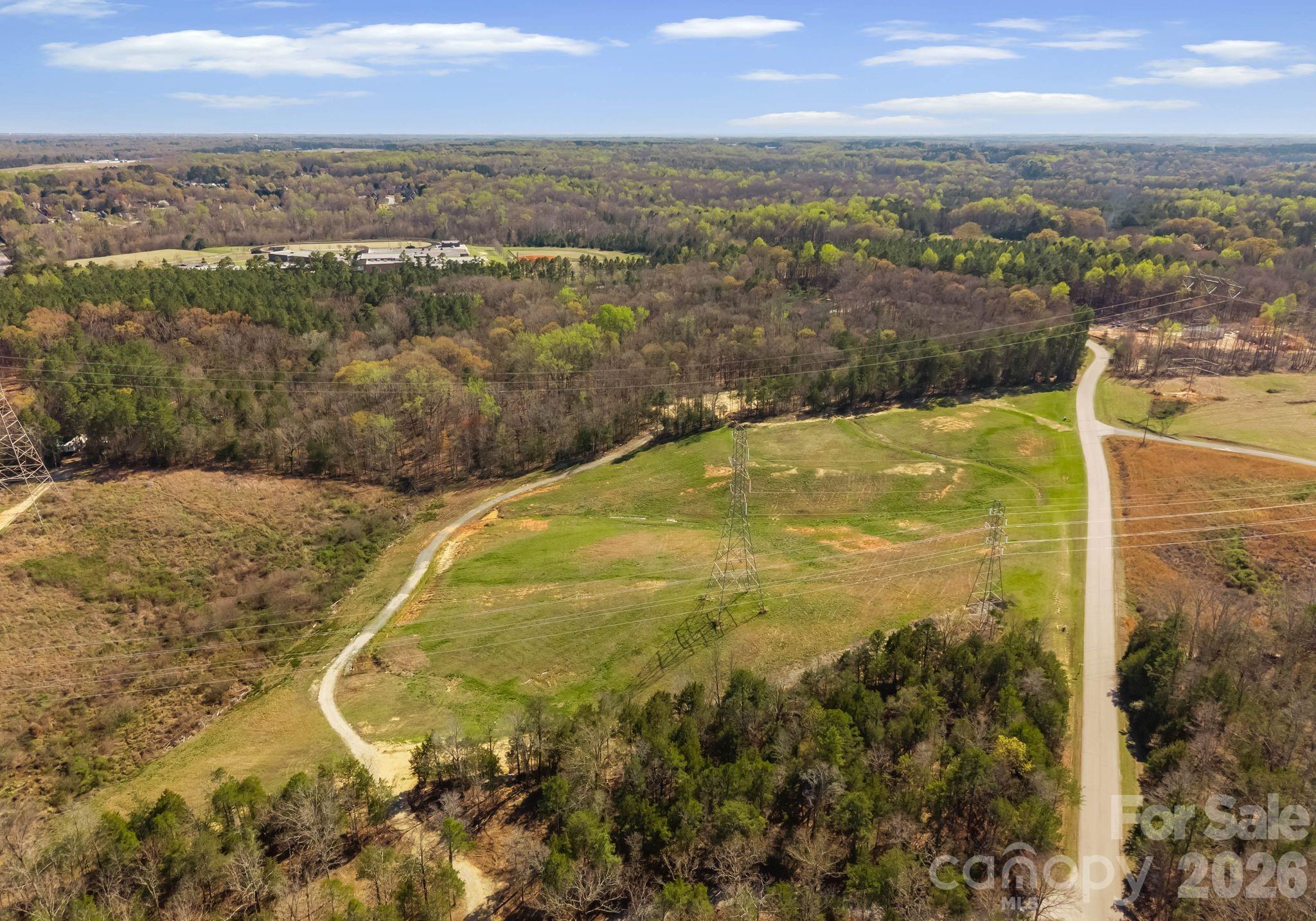 1348 Foxridge Road Property Photo 8