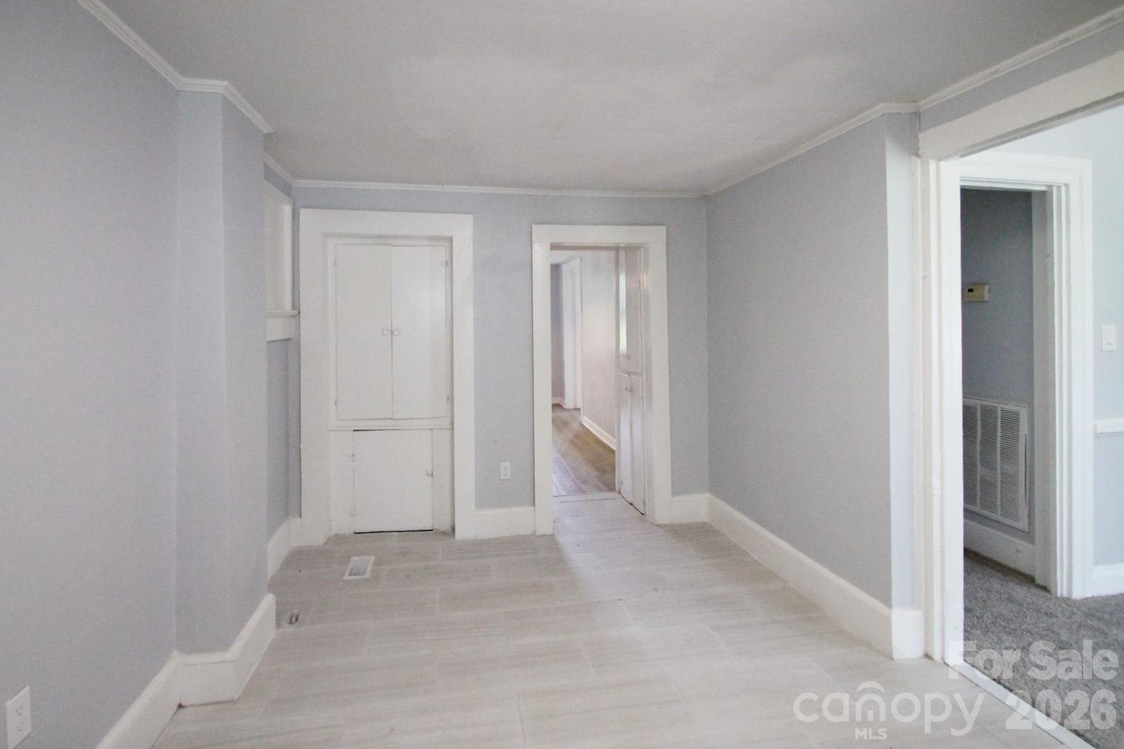 107 Pine Street Property Photo 5