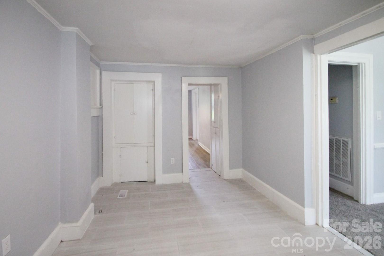 107 Pine Street Property Photo 6