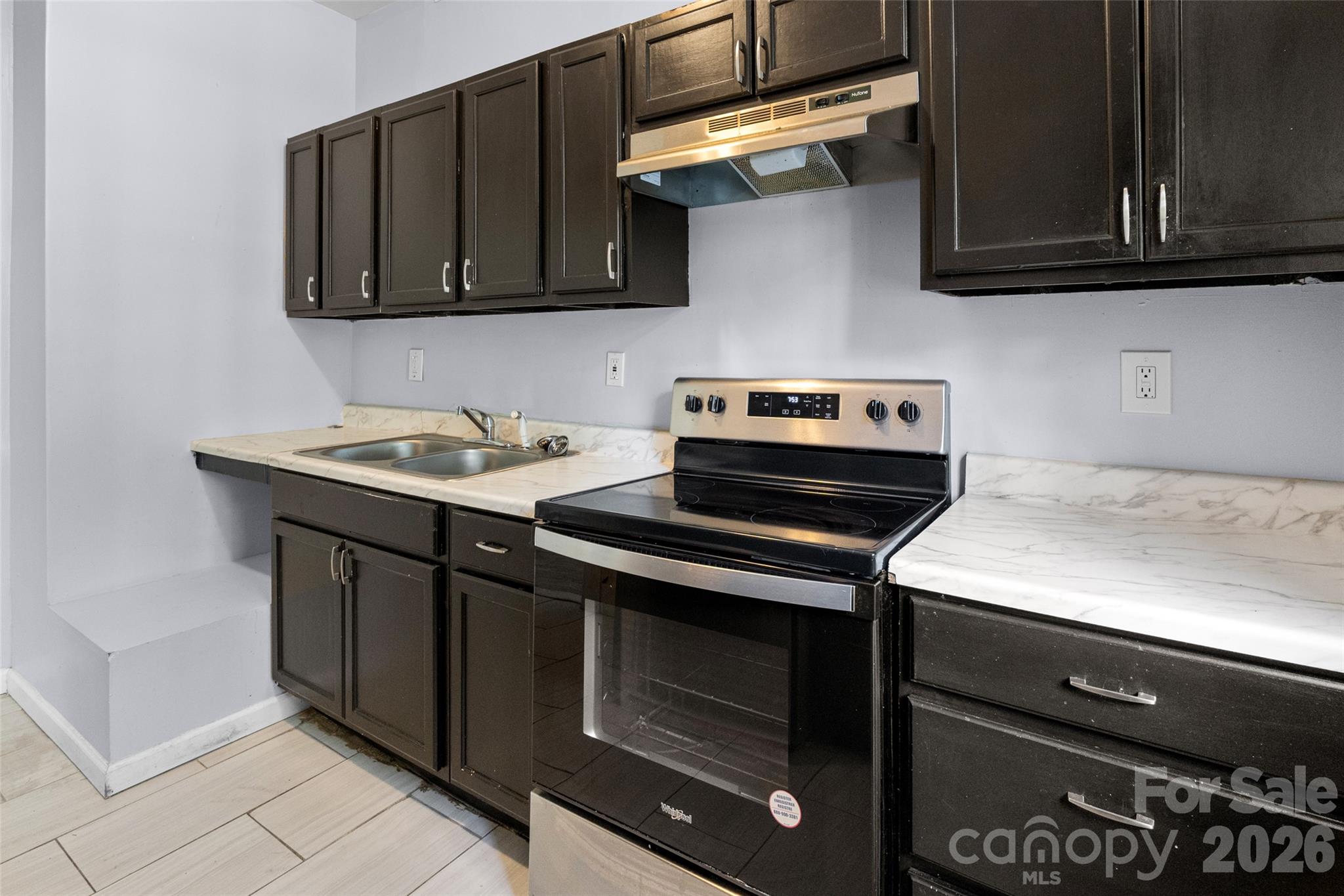 107 Pine Street Property Photo 29