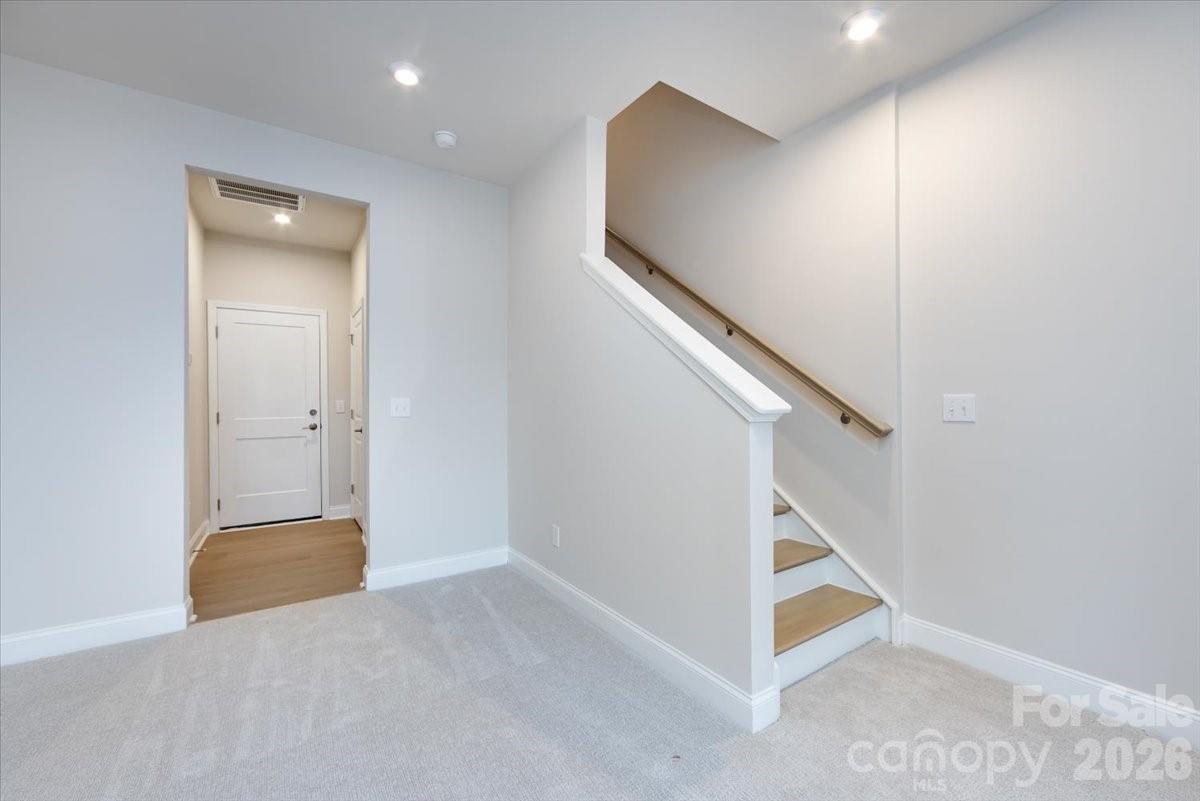 8030 Cedarsmith Court Property Photo 8
