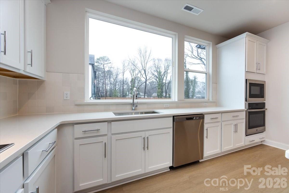 8030 Cedarsmith Court Property Photo 20