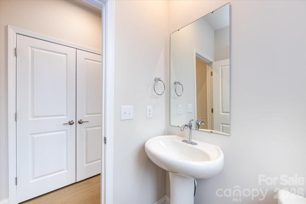 8030 Cedarsmith Court Property Photo 22