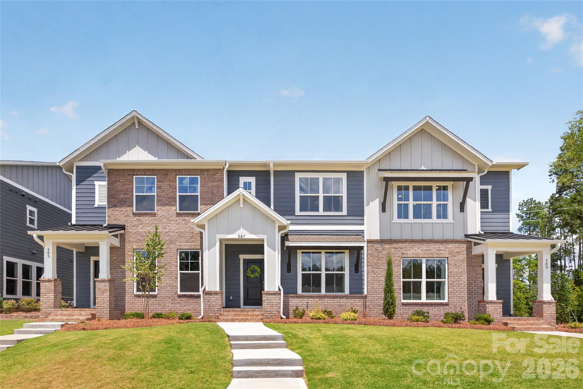 587 Cape Cod Way Property Photo 1