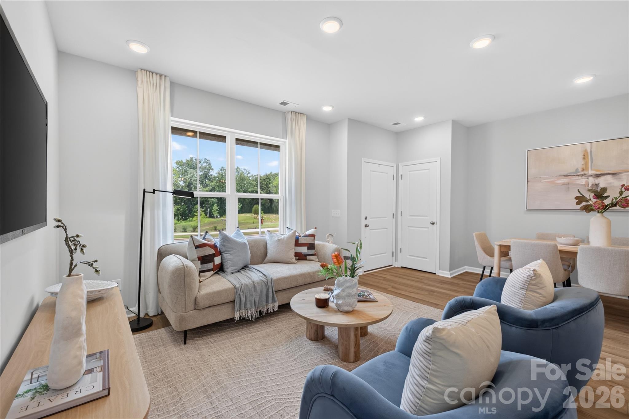 587 Cape Cod Way Property Photo 10