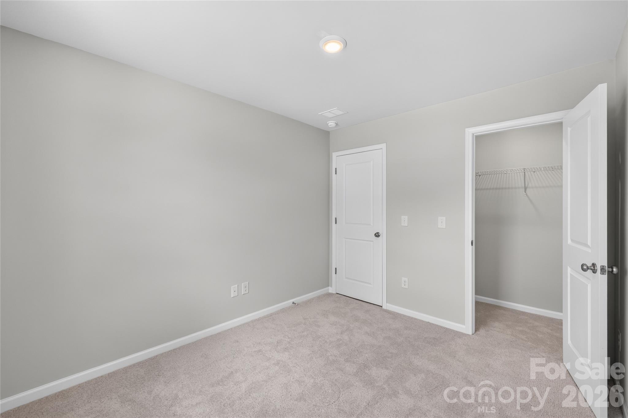 587 Cape Cod Way Property Photo 21