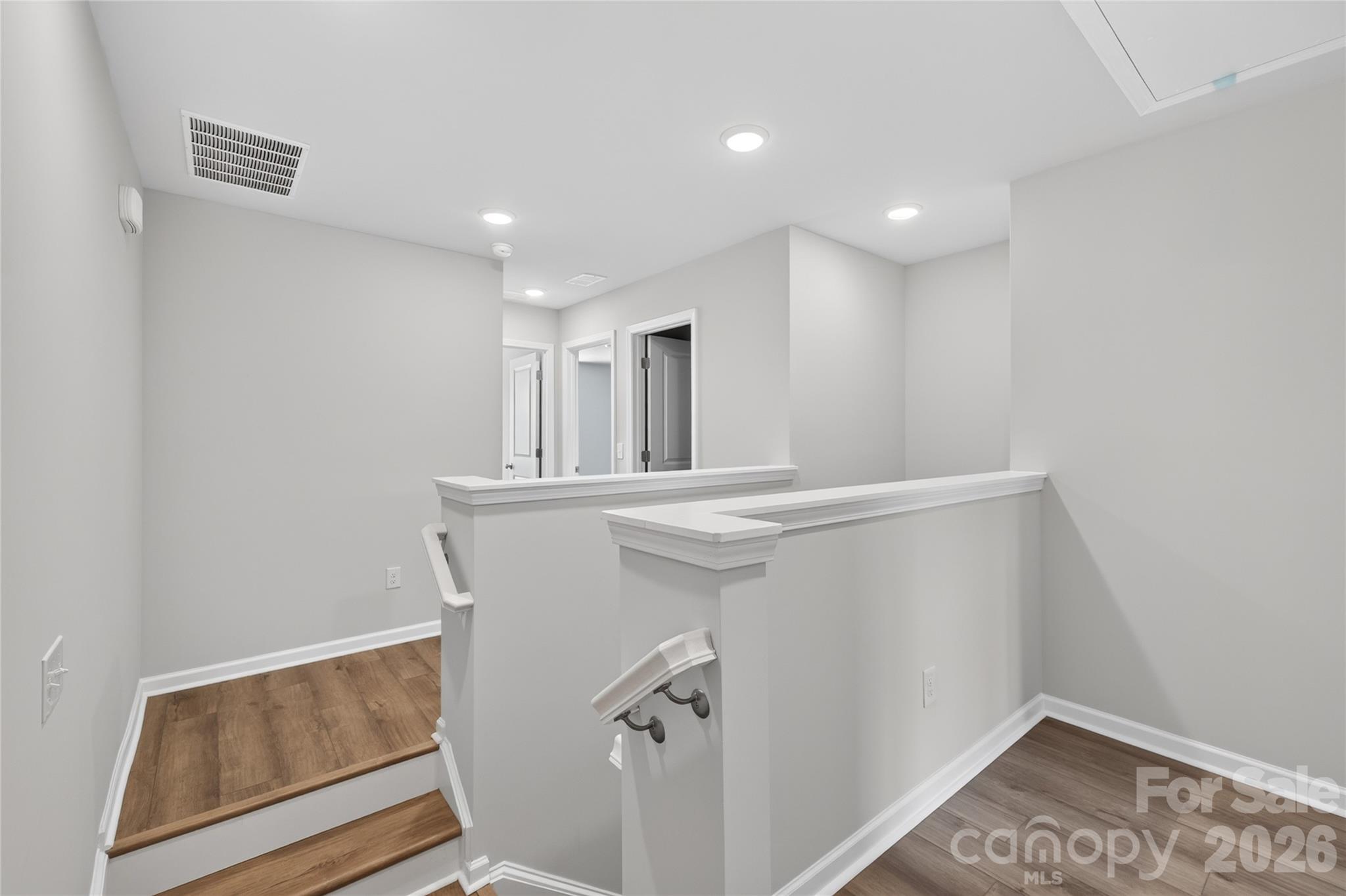 587 Cape Cod Way Property Photo 25