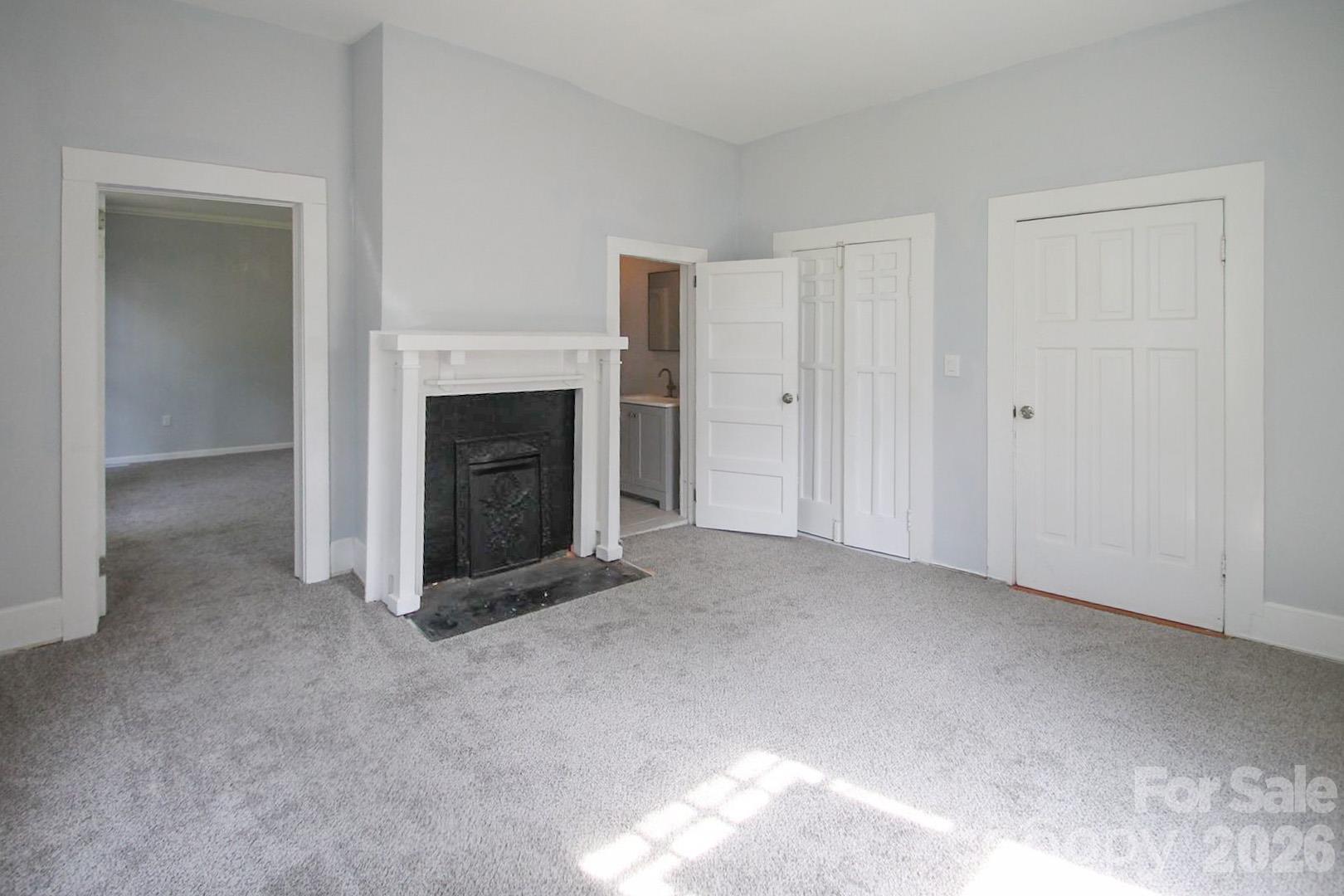107 Pine Street Property Photo 10