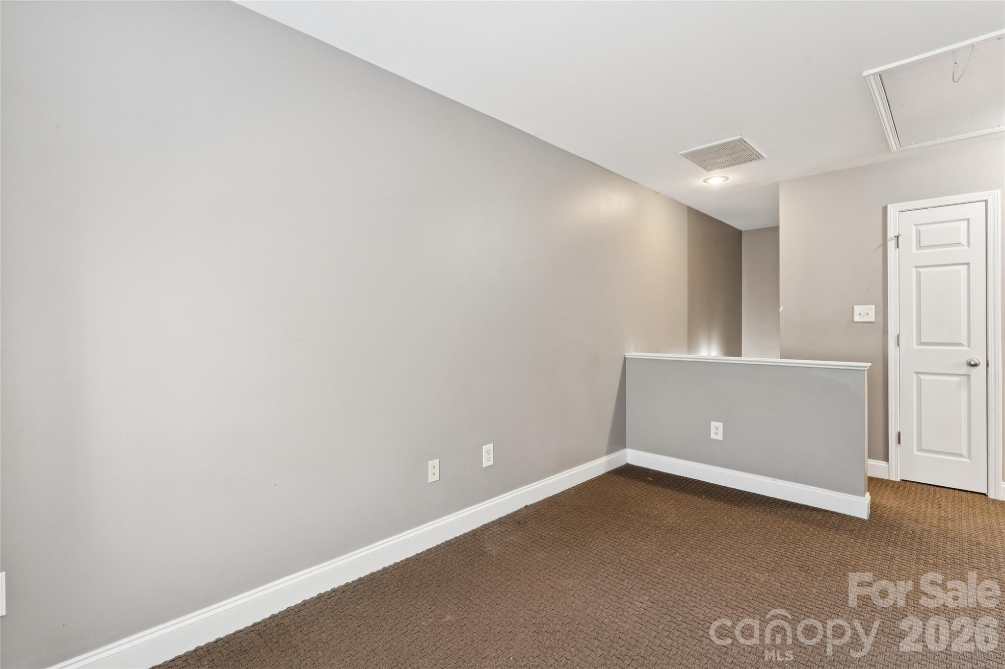 2428 Madison Green Drive Property Photo 19