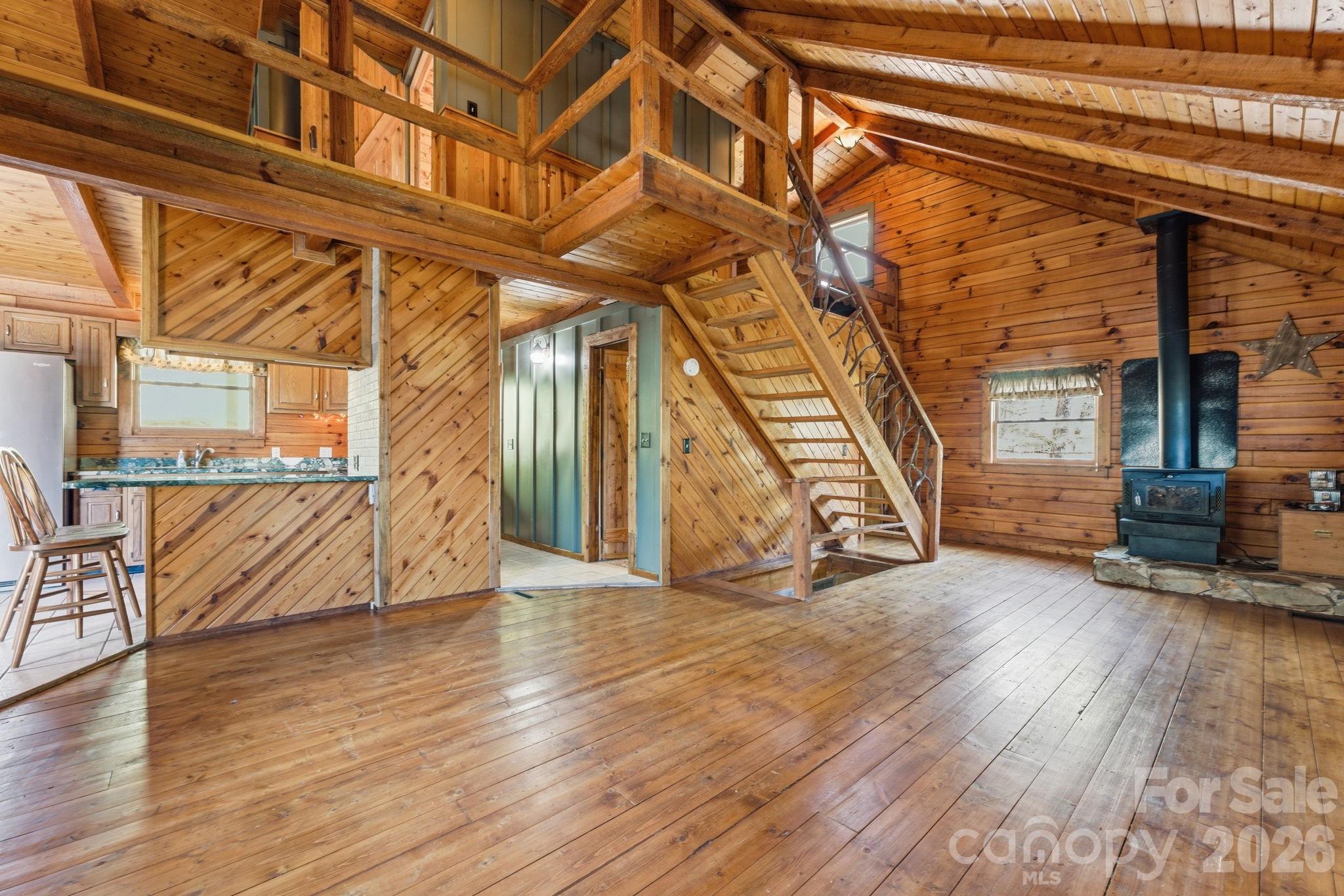 1837 E Alarka Road Property Photo 1