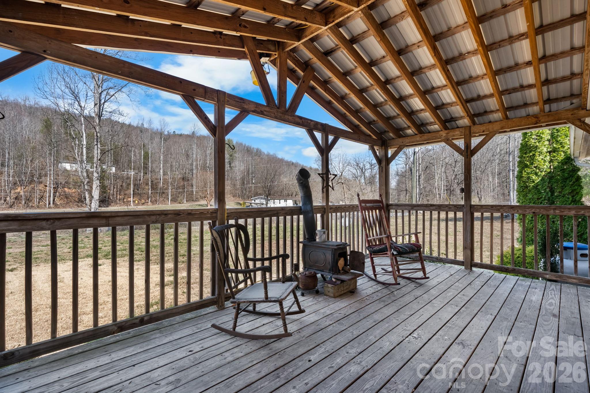1922 Zacks Fork Road Property Photo 4