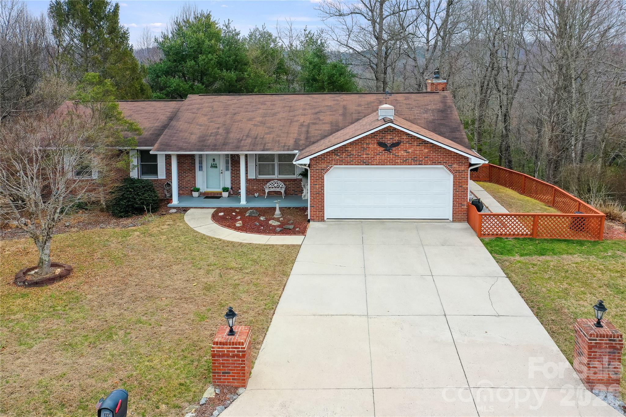 109 Eagle Rock Trail Property Photo 1