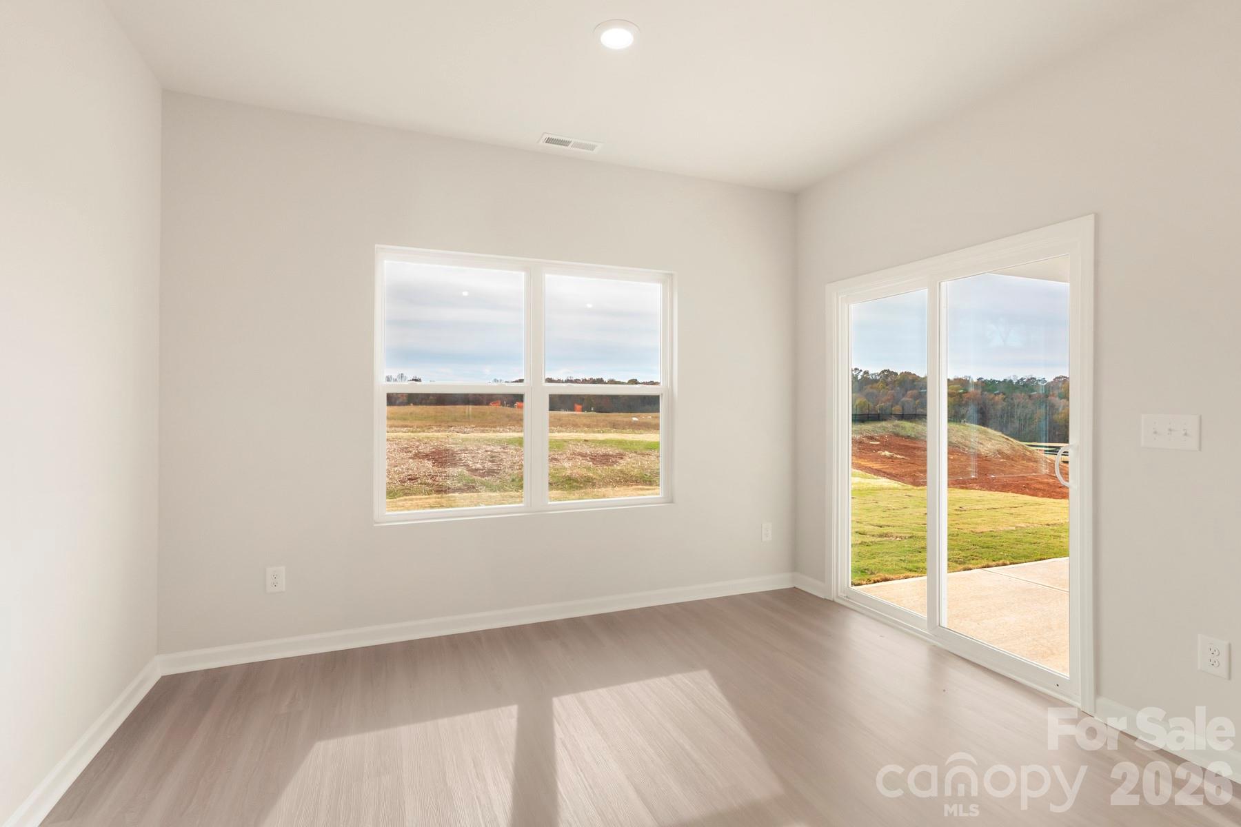 3446 Robindale Drive Property Photo 14