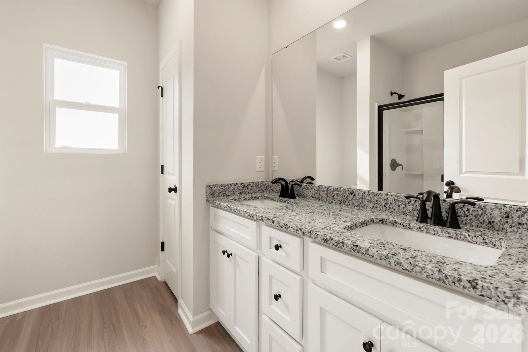 3446 Robindale Drive Property Photo 17
