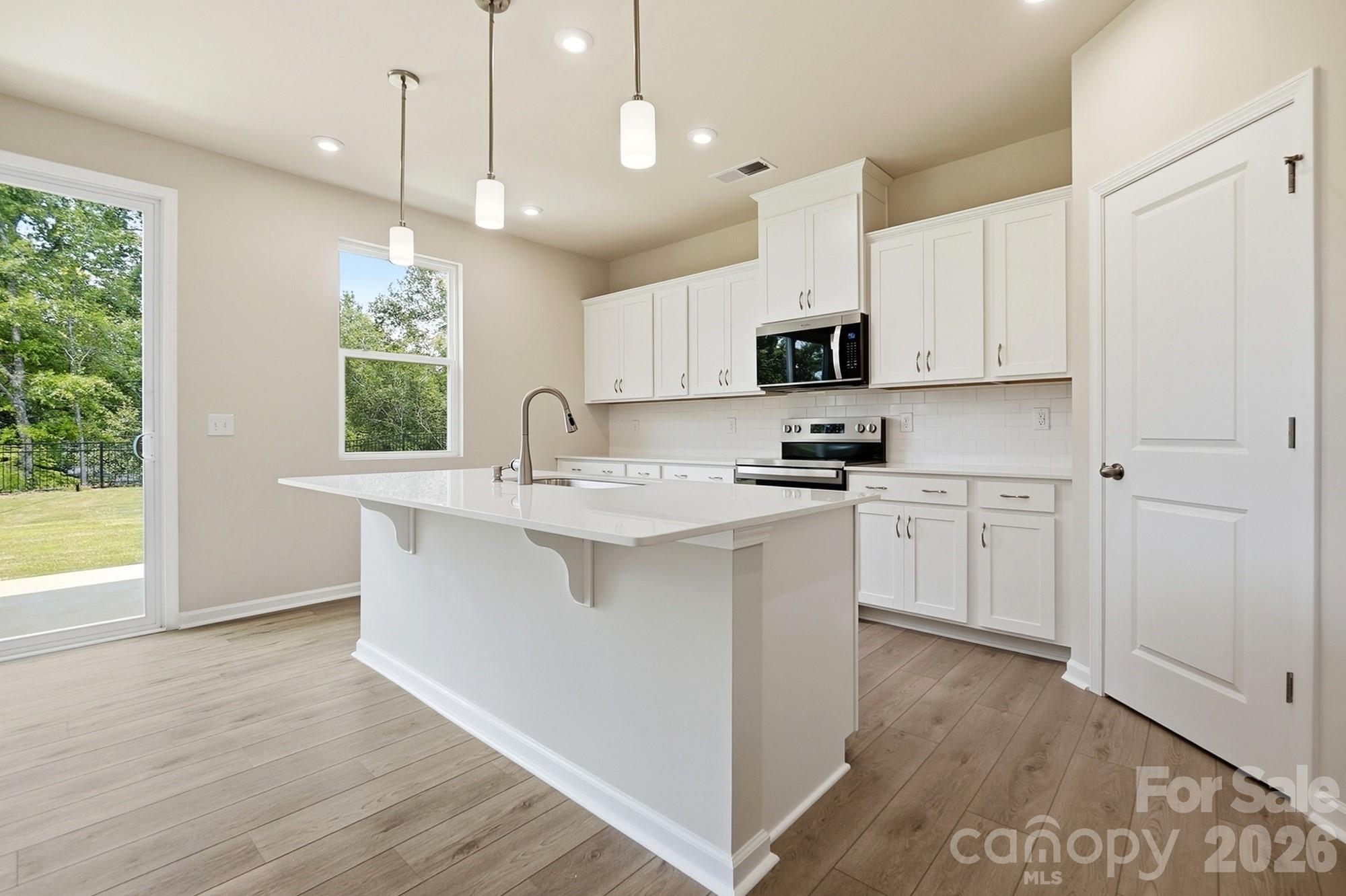 2712 Phoenix Court Property Photo 14