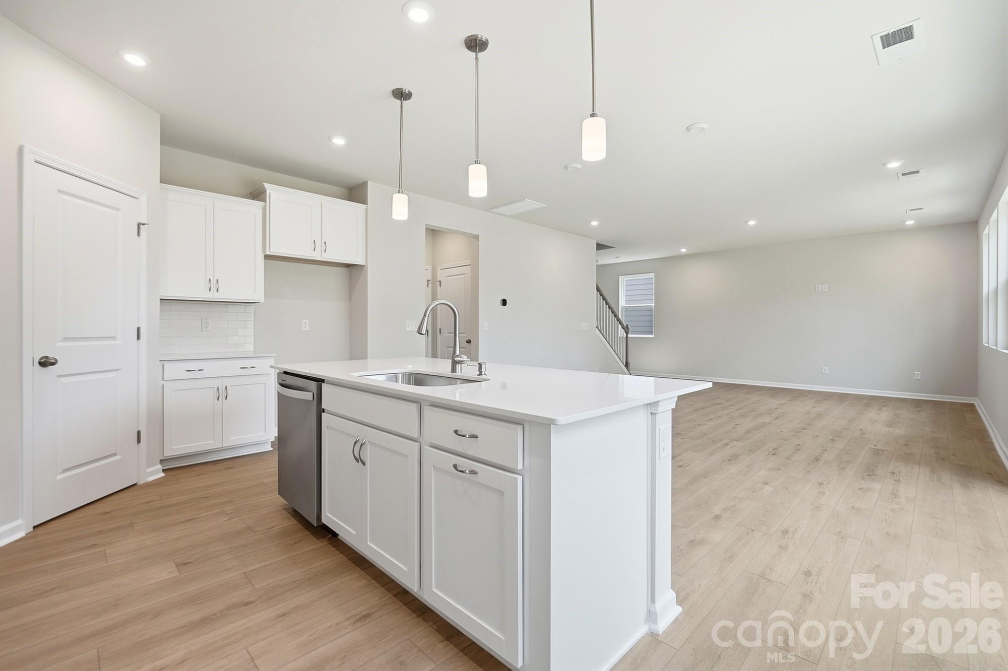 2712 Phoenix Court Property Photo 15