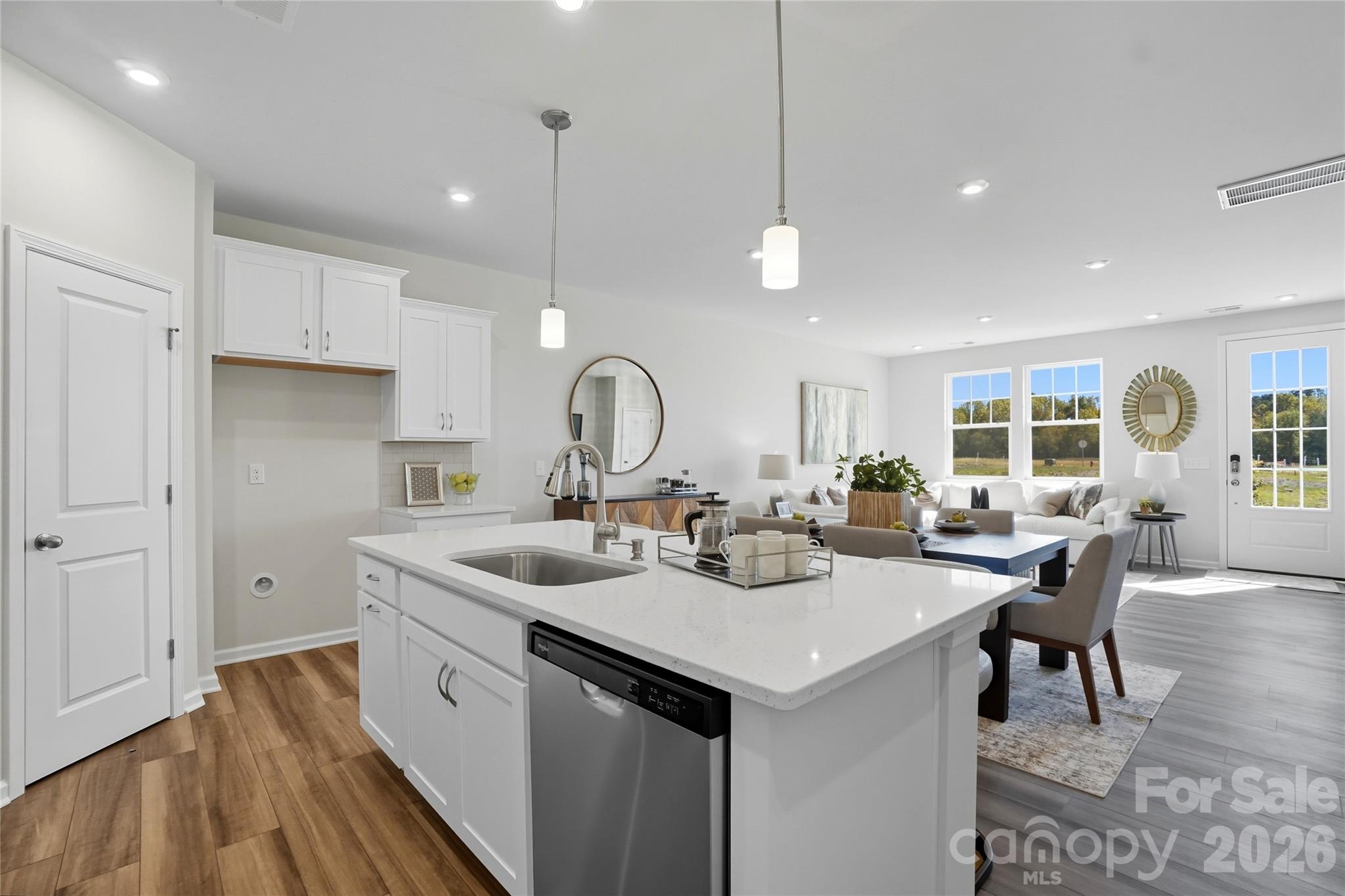 2588 Selbourne Drive Property Photo 15
