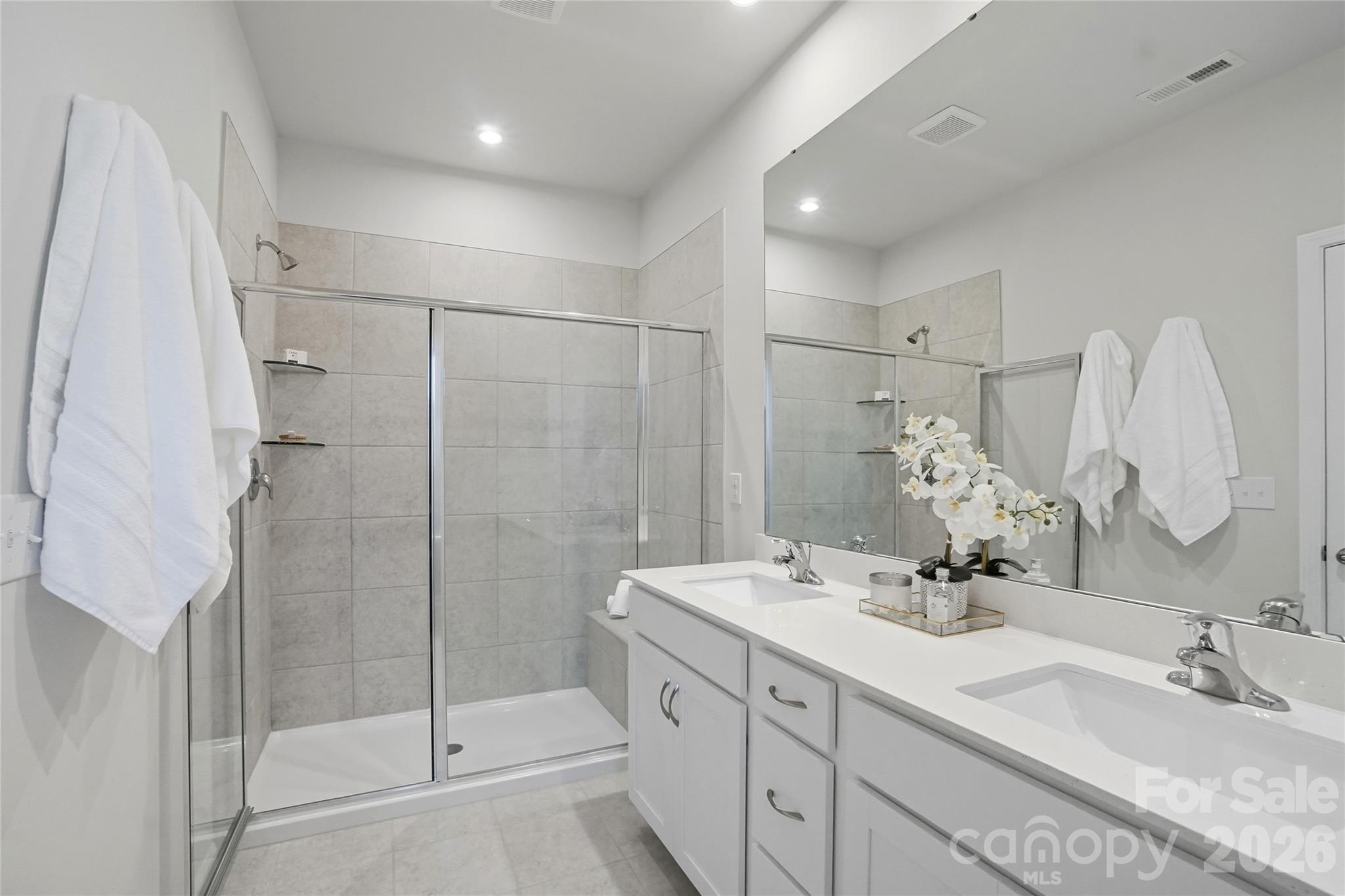 2588 Selbourne Drive Property Photo 22