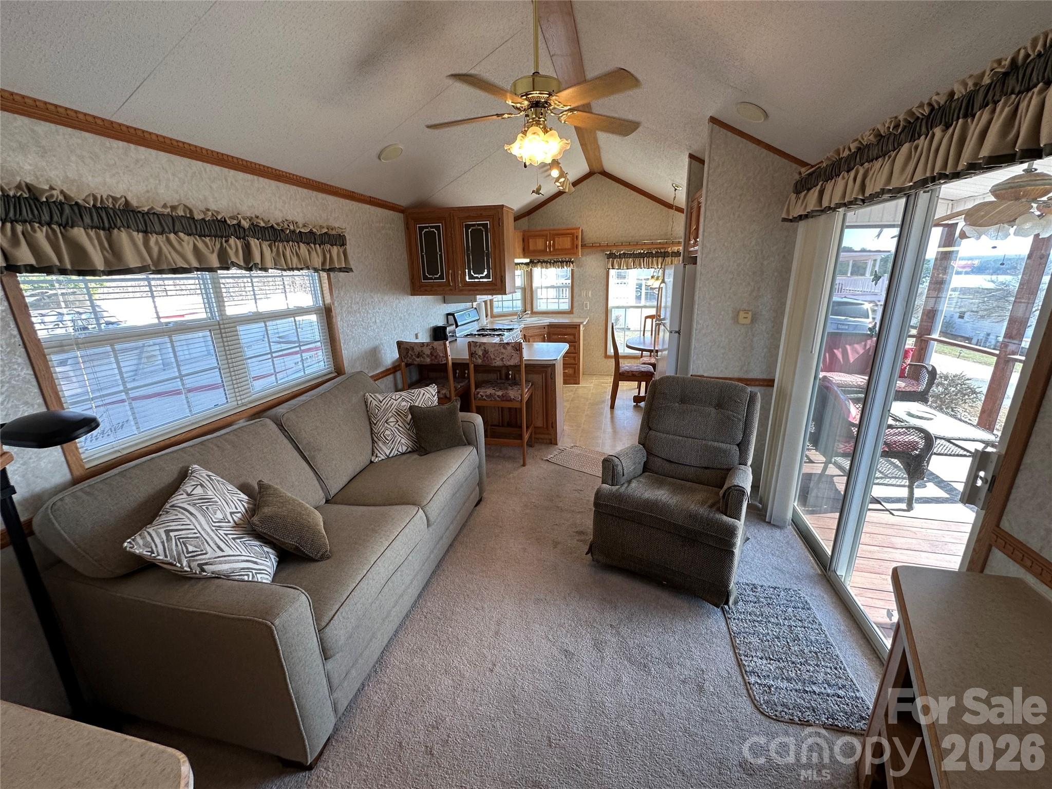 171 Grand View Drive Property Photo 5