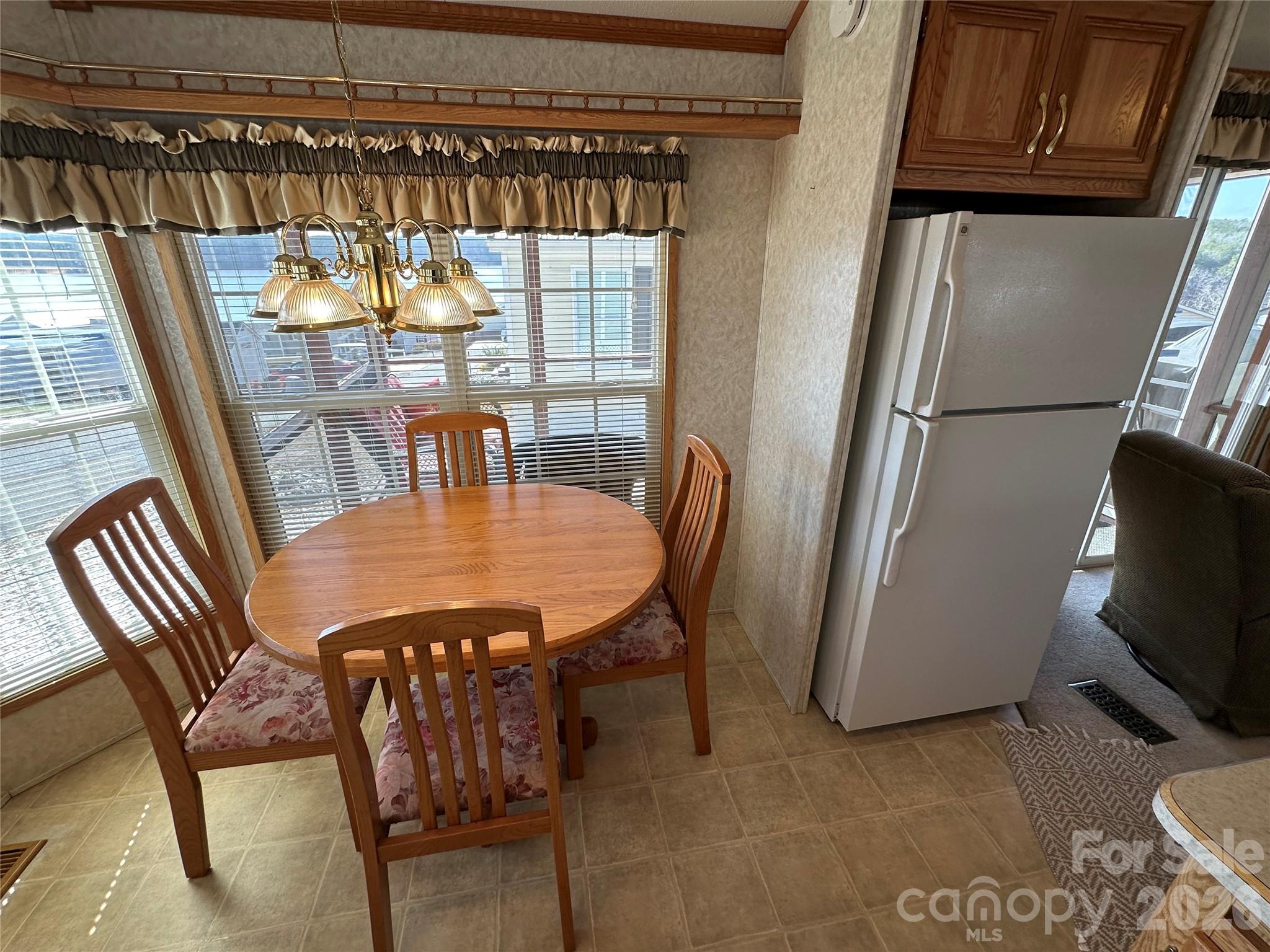 171 Grand View Drive Property Photo 10