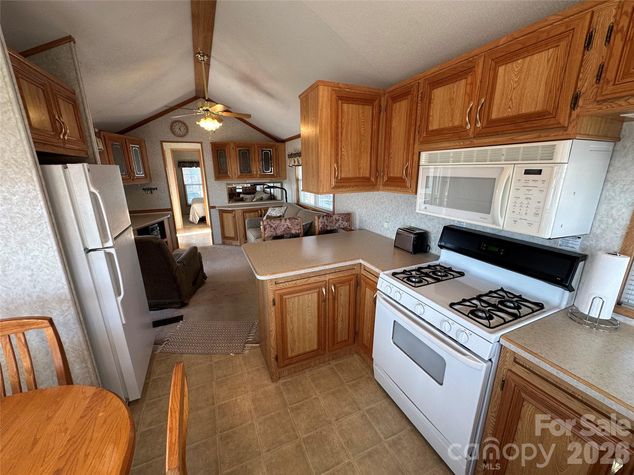 171 Grand View Drive Property Photo 11