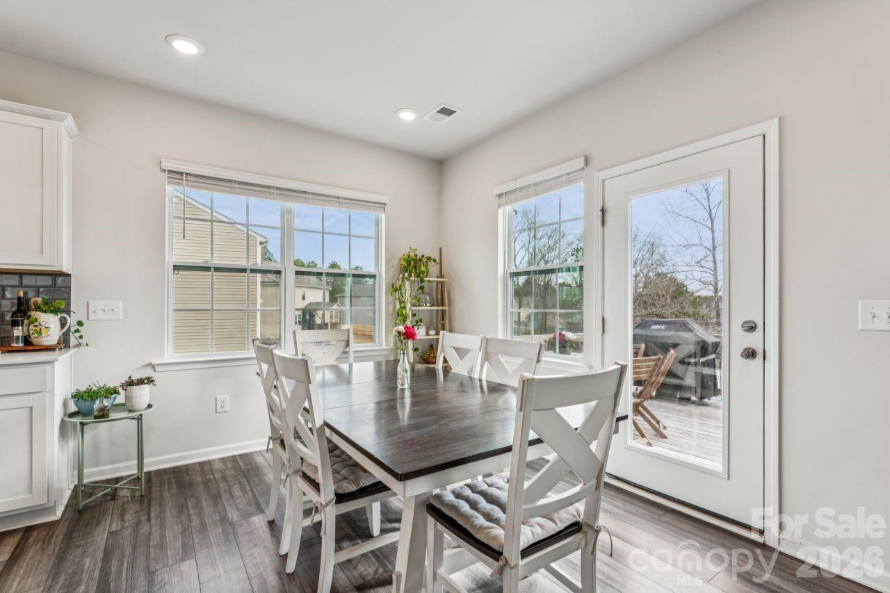 221 Shadowbrook Way Property Photo 12