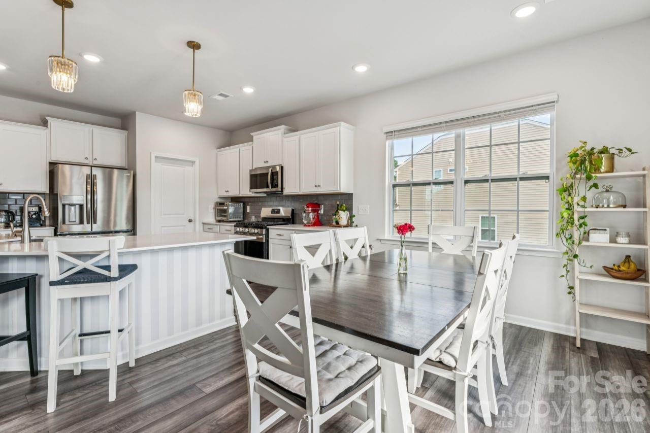 221 Shadowbrook Way Property Photo 13
