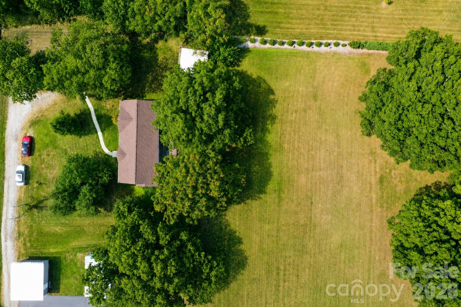 3951 Springs Road Property Photo 2