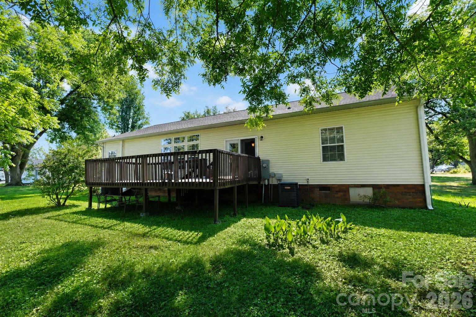 3951 Springs Road Property Photo 3
